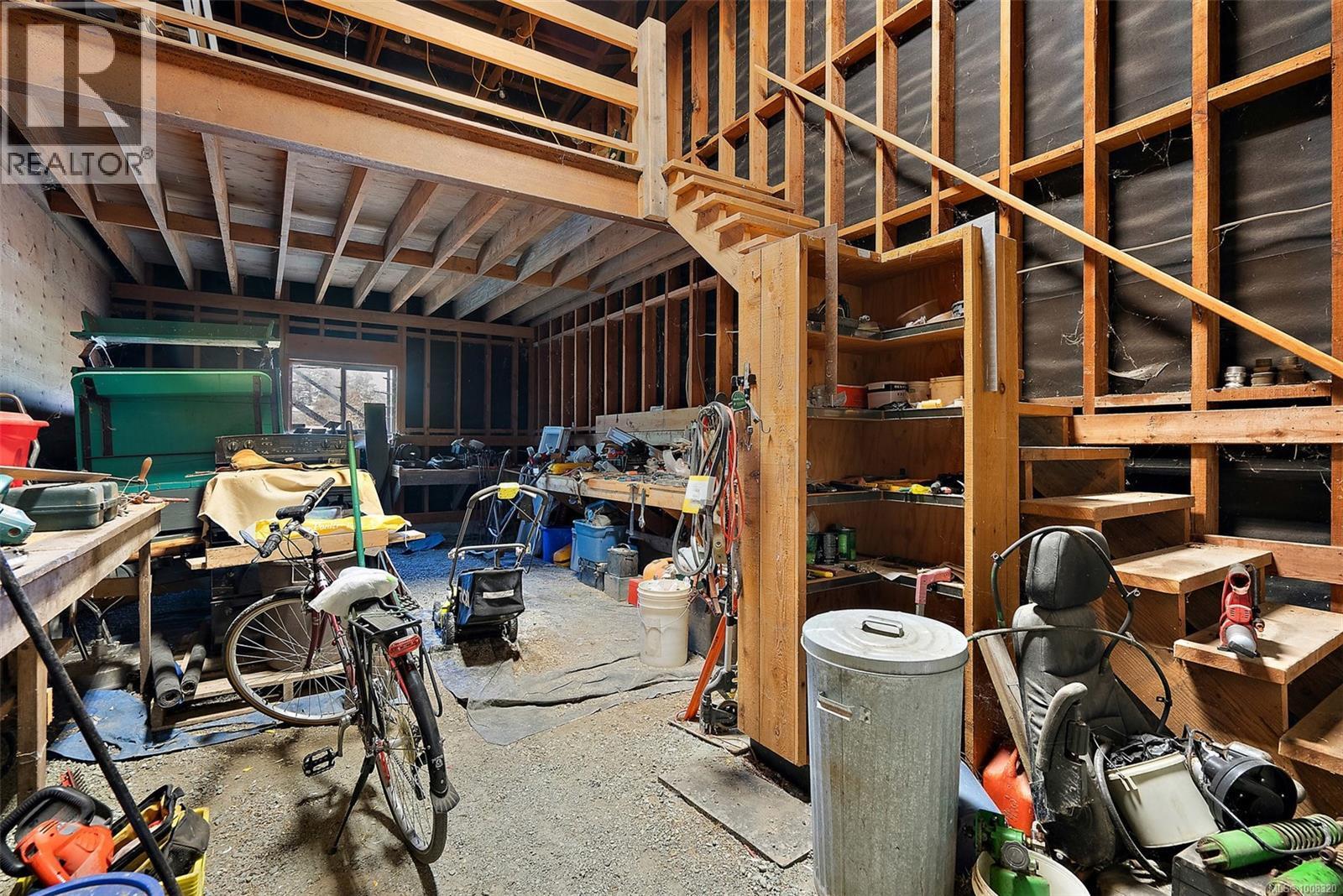 NORTH SAANICH, British Columbia, V8L 5L6, CA, 5 Bedrooms Bedrooms, ,5 BathroomsBathrooms,Residential,For Sale,1903905