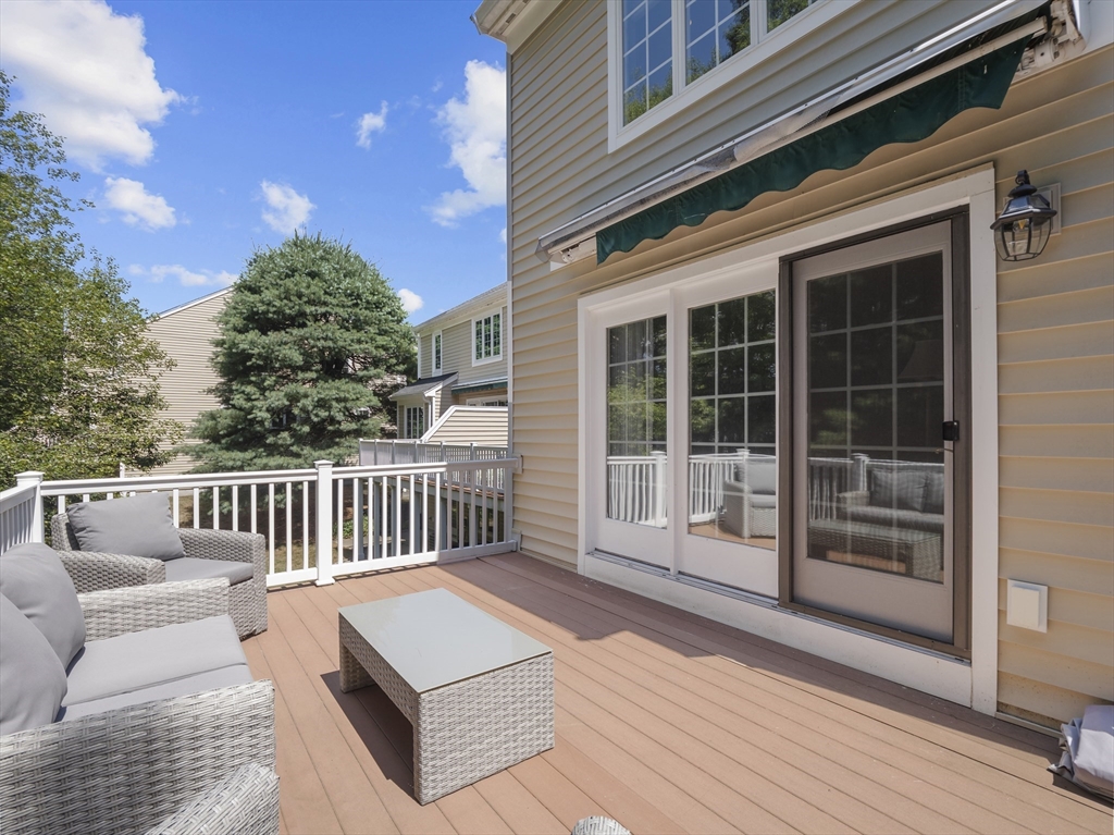 Worcester, Massachusetts, 01609, United States, 3 Bedrooms Bedrooms, ,4 BathroomsBathrooms,Residential,For Sale,1970257