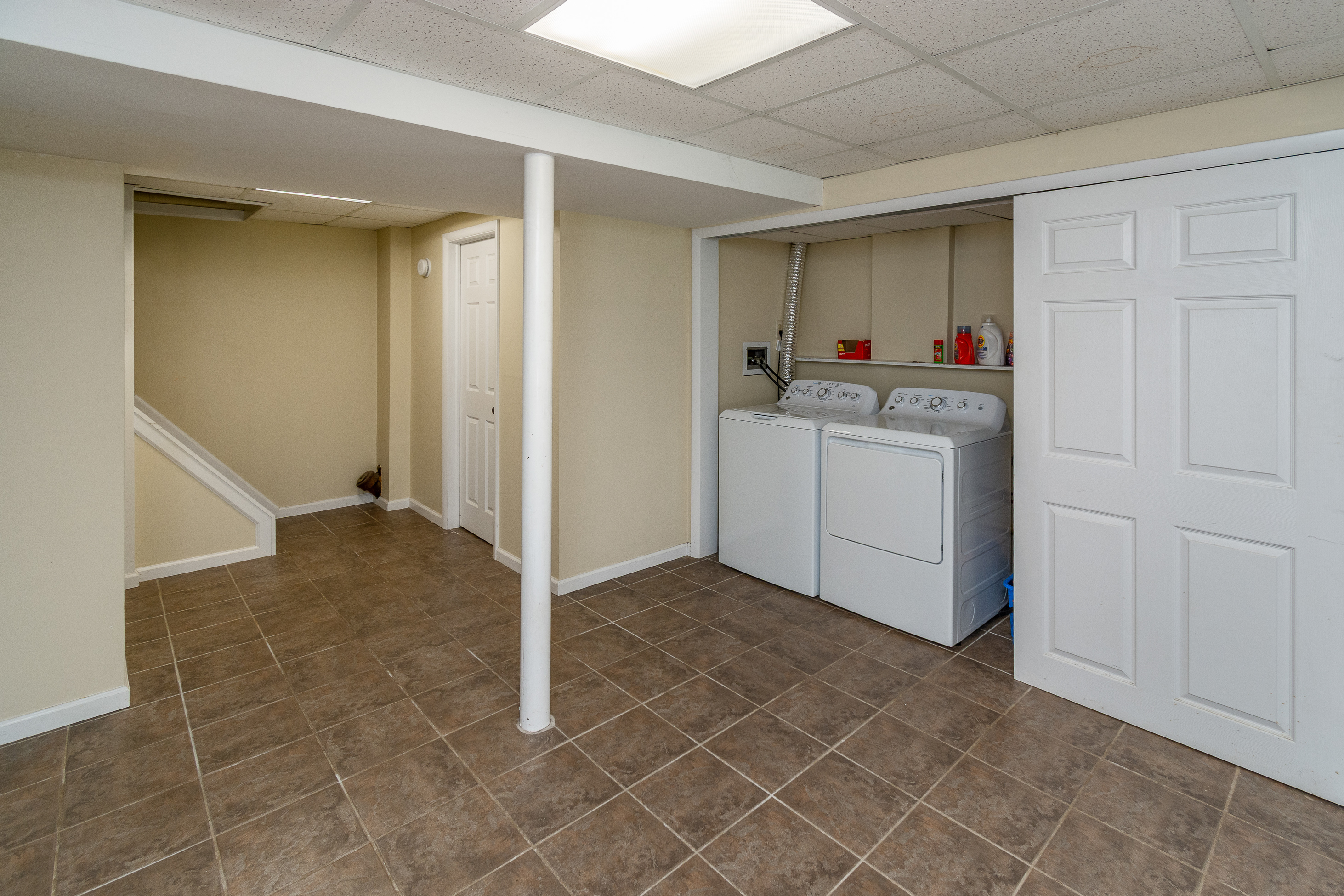  Creekside Serenity Meets Modern Comfort - 物件實景