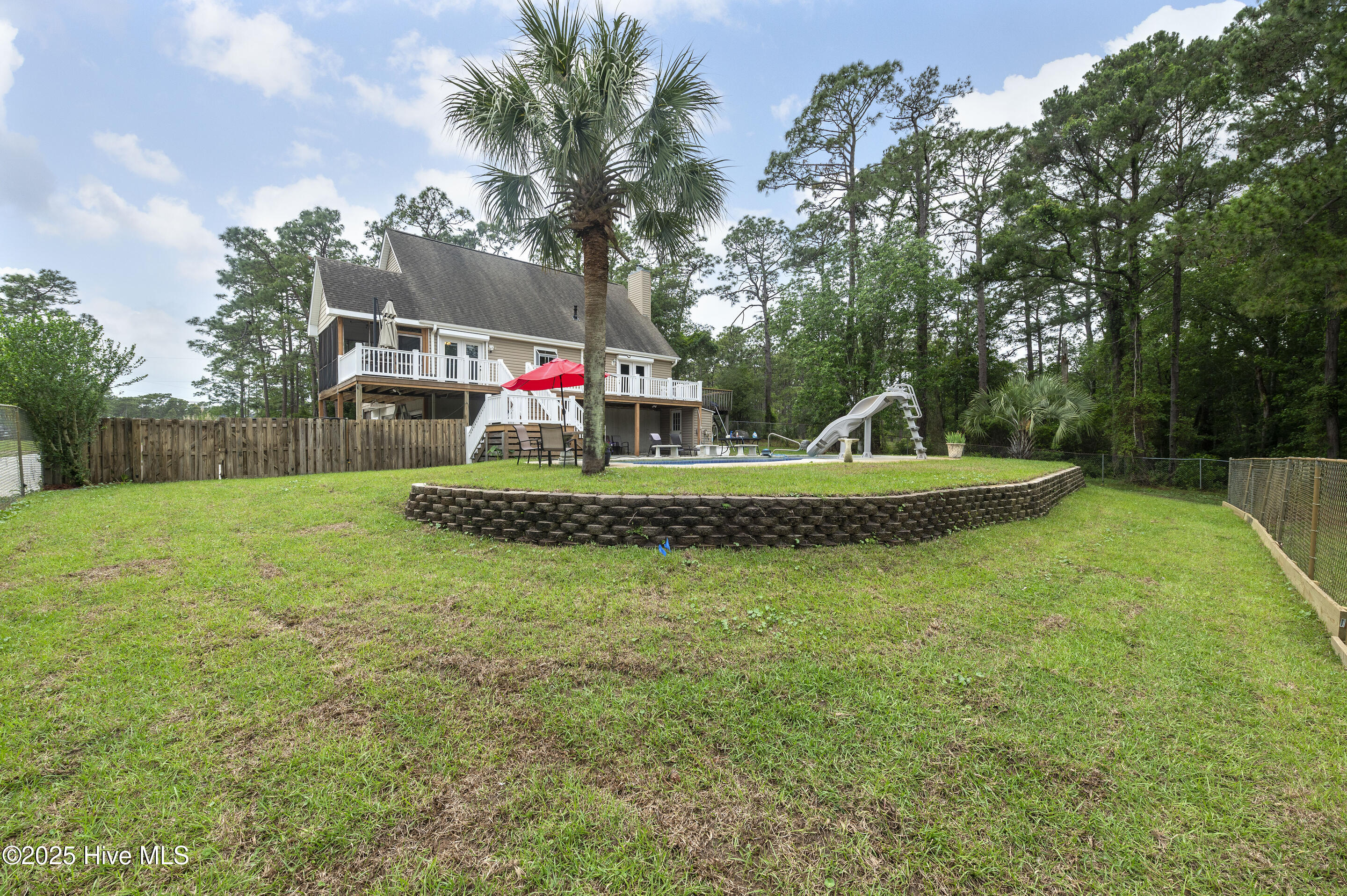 Southport, North Carolina, 28461, United States, 3 Bedrooms Bedrooms, ,4 BathroomsBathrooms,Residential,For Sale,1895633