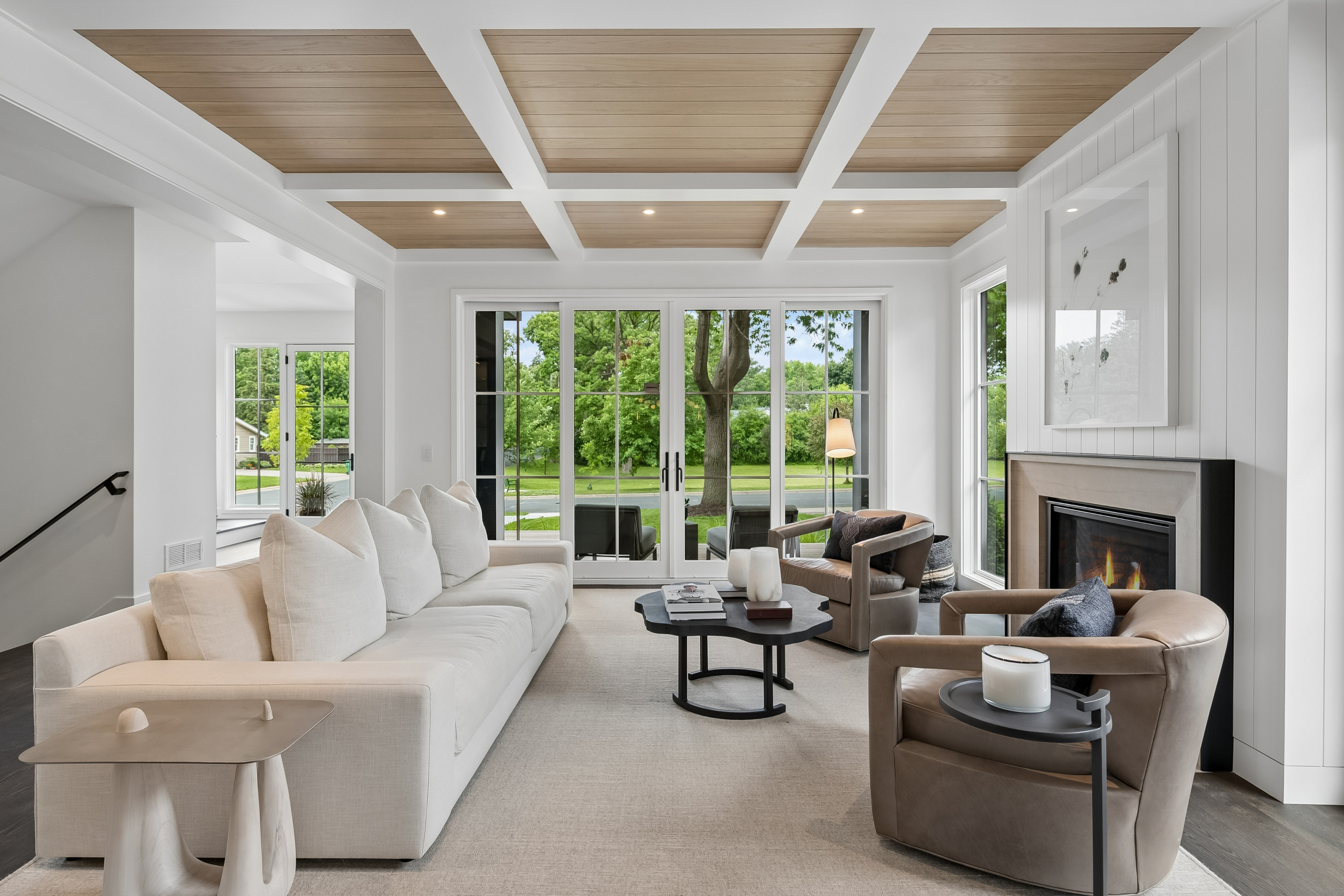  Timeless Luxury Meets Modern Design in Edina - 物件實景
