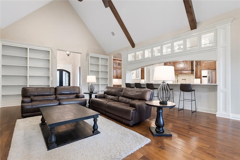 College Station, Texas, 77845, United States, 6 Bedrooms Bedrooms, ,7 BathroomsBathrooms,Residential,For Sale,2000779