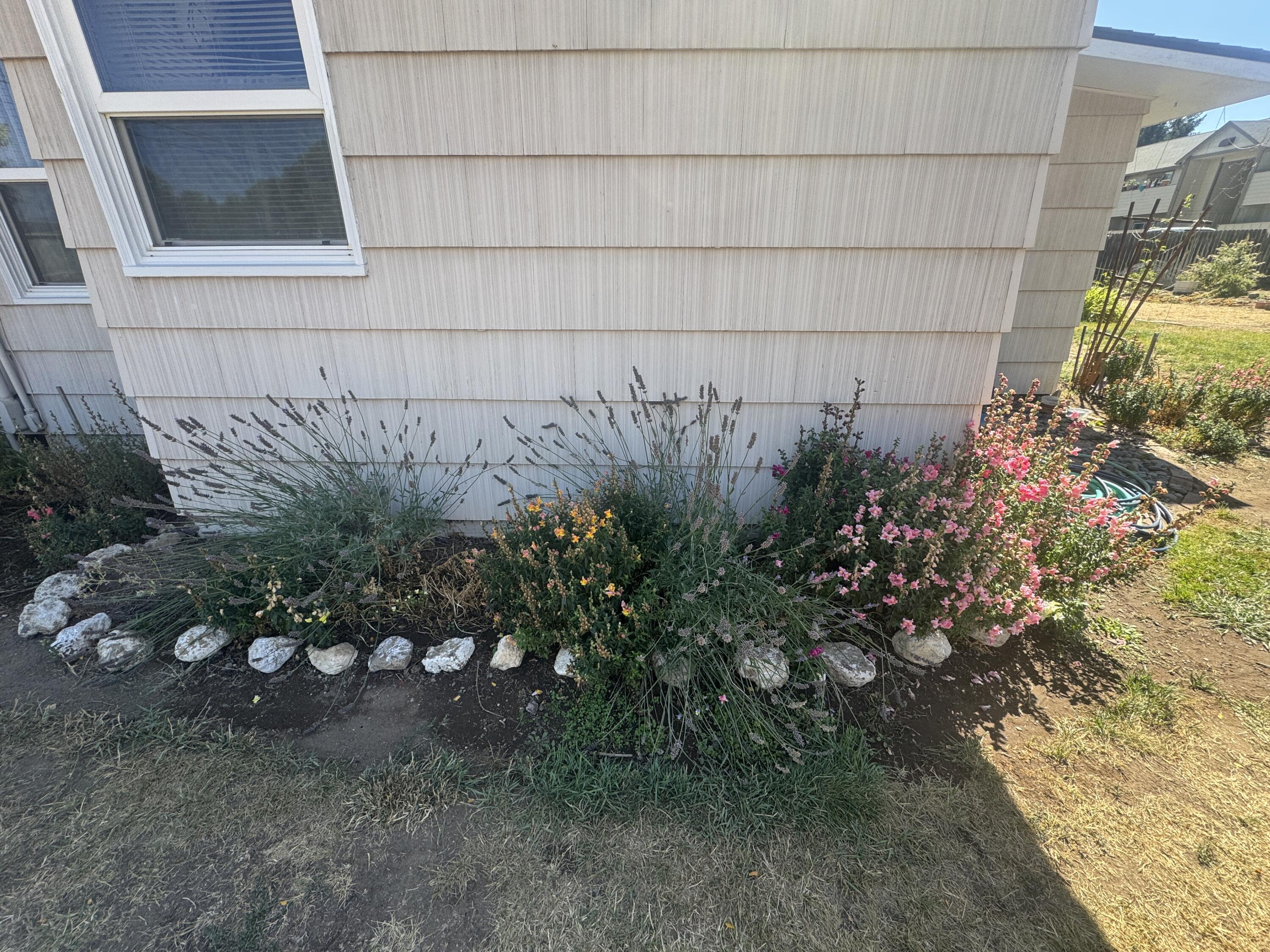 Redmond, Oregon, 97756, United States, 2 Bedrooms Bedrooms, ,1 BathroomBathrooms,Residential,For Sale,2008115