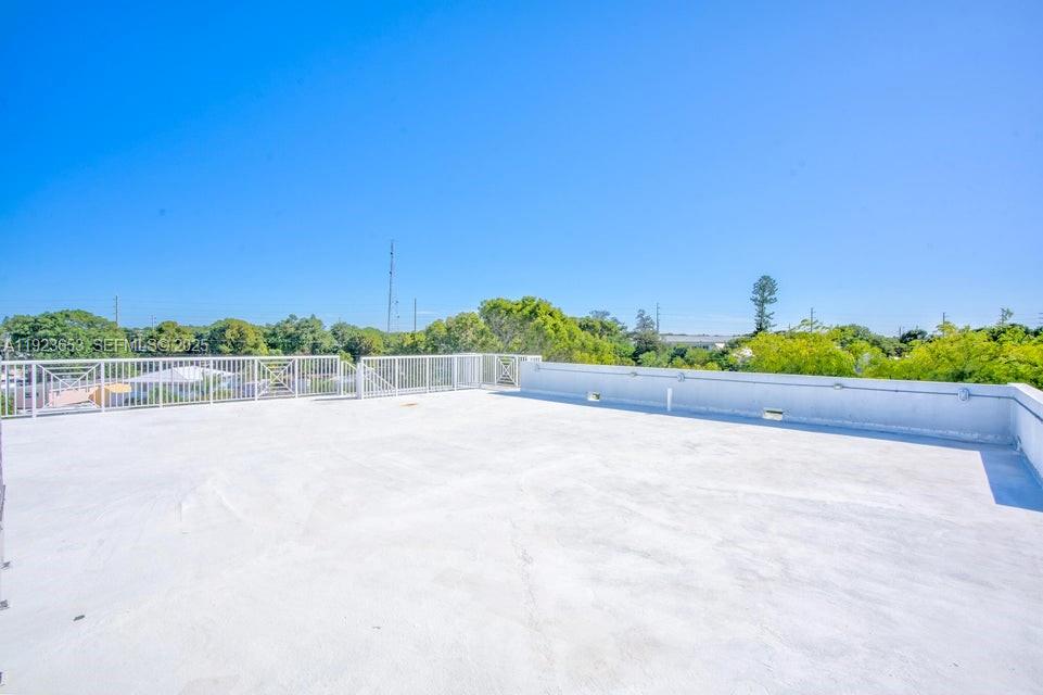 Key Largo, Florida, 33037, United States, 5 Bedrooms Bedrooms, ,3 BathroomsBathrooms,Residential,For Sale,2002061