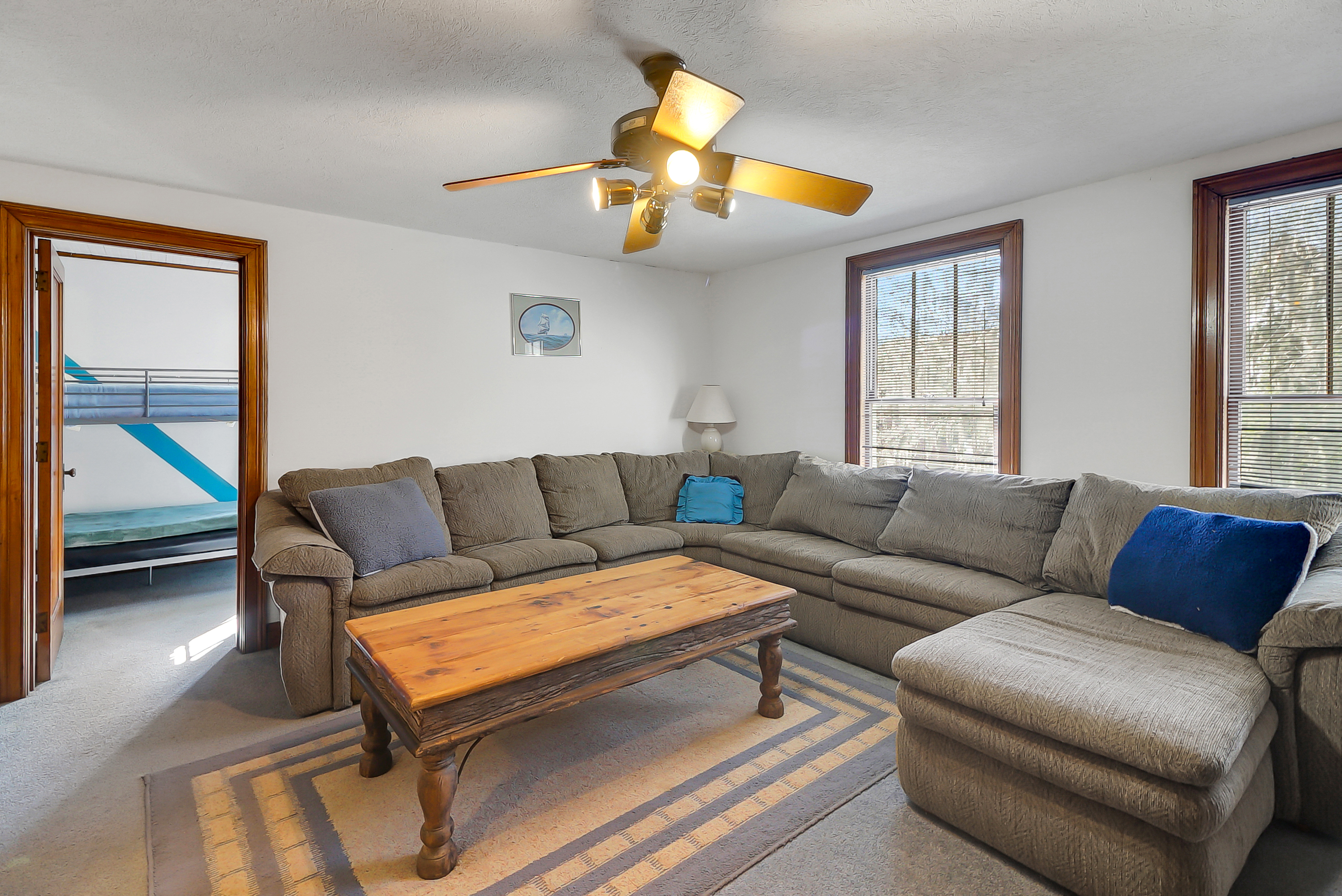 Yalaha, Florida, 34797, United States, 5 Bedrooms Bedrooms, ,4 BathroomsBathrooms,Residential,For Sale,1975837