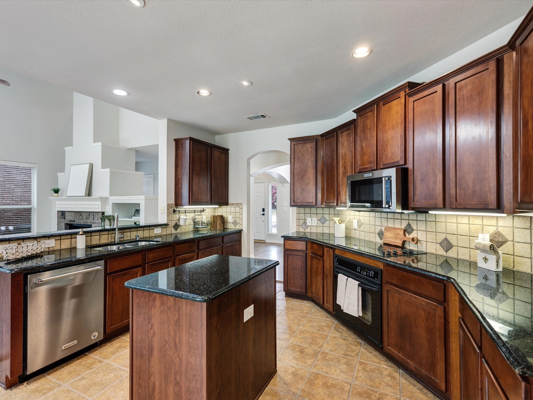 Frisco, Texas, 75033, United States, 4 Bedrooms Bedrooms, ,3 BathroomsBathrooms,Residential,For Sale,1838095
