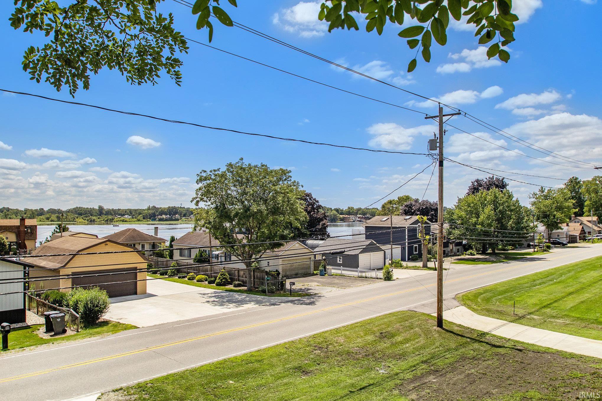 Osceola, Indiana, 46561, United States, 4 Bedrooms Bedrooms, ,3 BathroomsBathrooms,Residential,For Sale,1983997