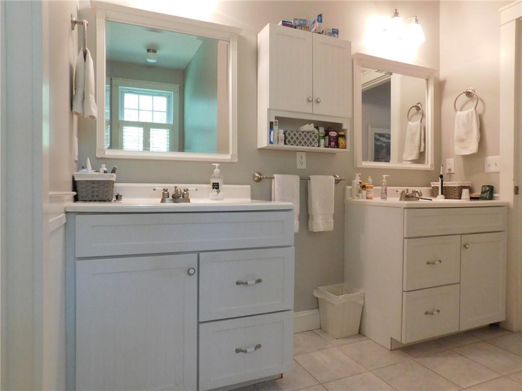 Exeter, Rhode Island, 02874, United States, 3 Bedrooms Bedrooms, ,3 BathroomsBathrooms,Residential,For Sale,1928793