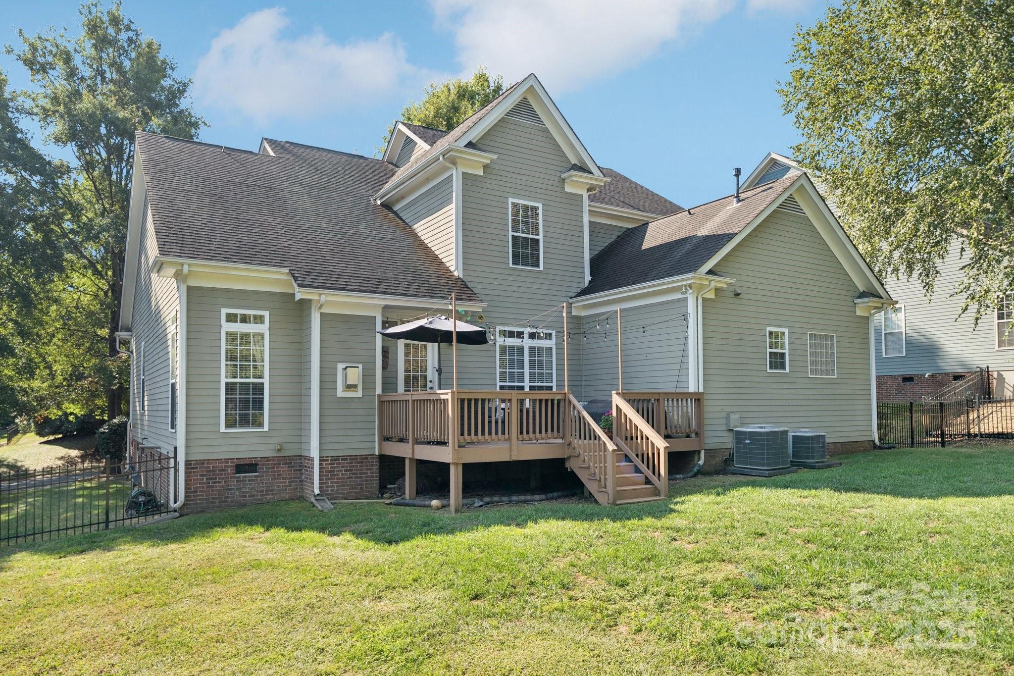 Waxhaw, North Carolina, 28173, United States, 4 Bedrooms Bedrooms, ,3 BathroomsBathrooms,Residential,For Sale,1974251