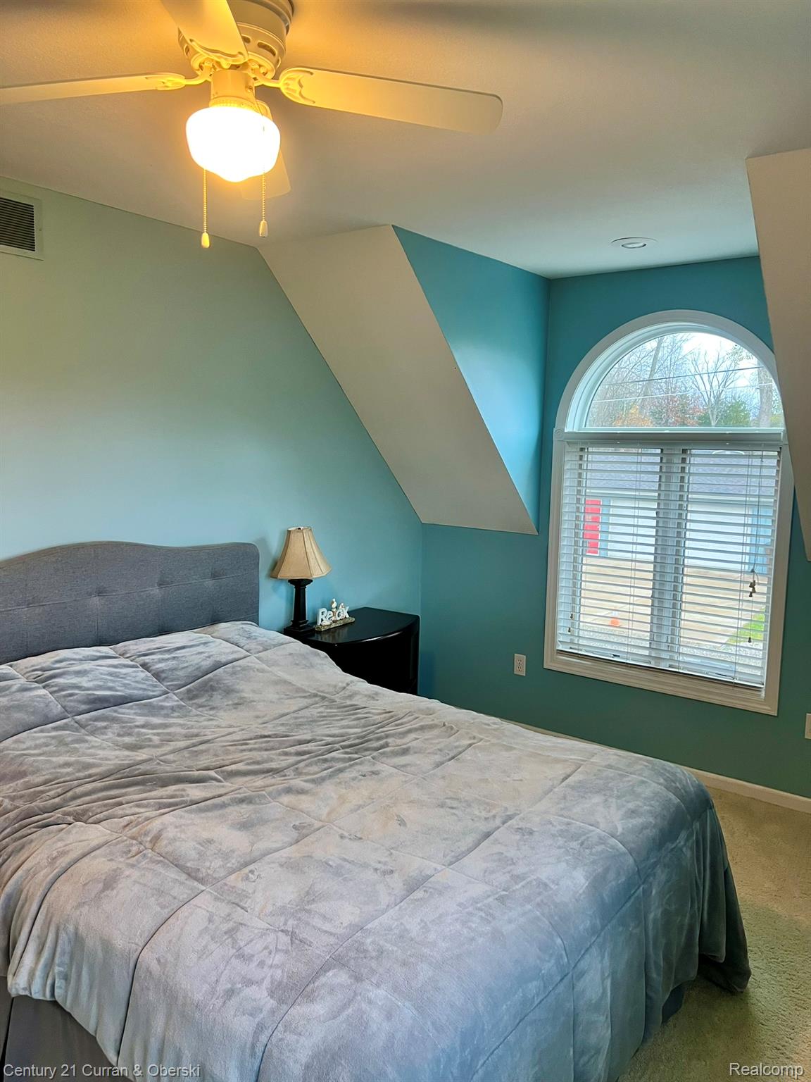 Jackson, Michigan, 49201, United States, 3 Bedrooms Bedrooms, ,3 BathroomsBathrooms,Residential,For Sale,1981223