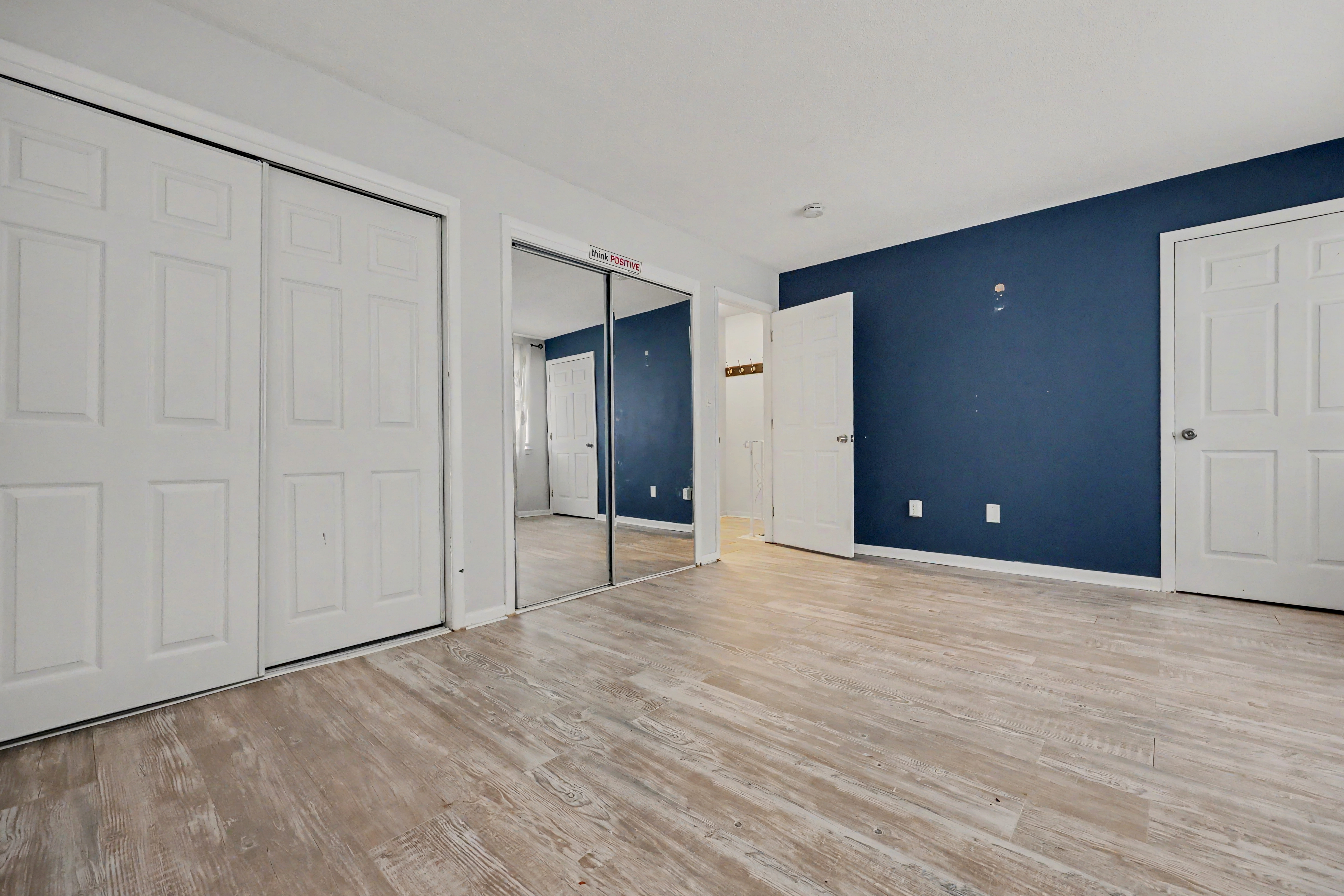  Spacious Two Bedroom Townhouse in Norwalk - 物件實景
