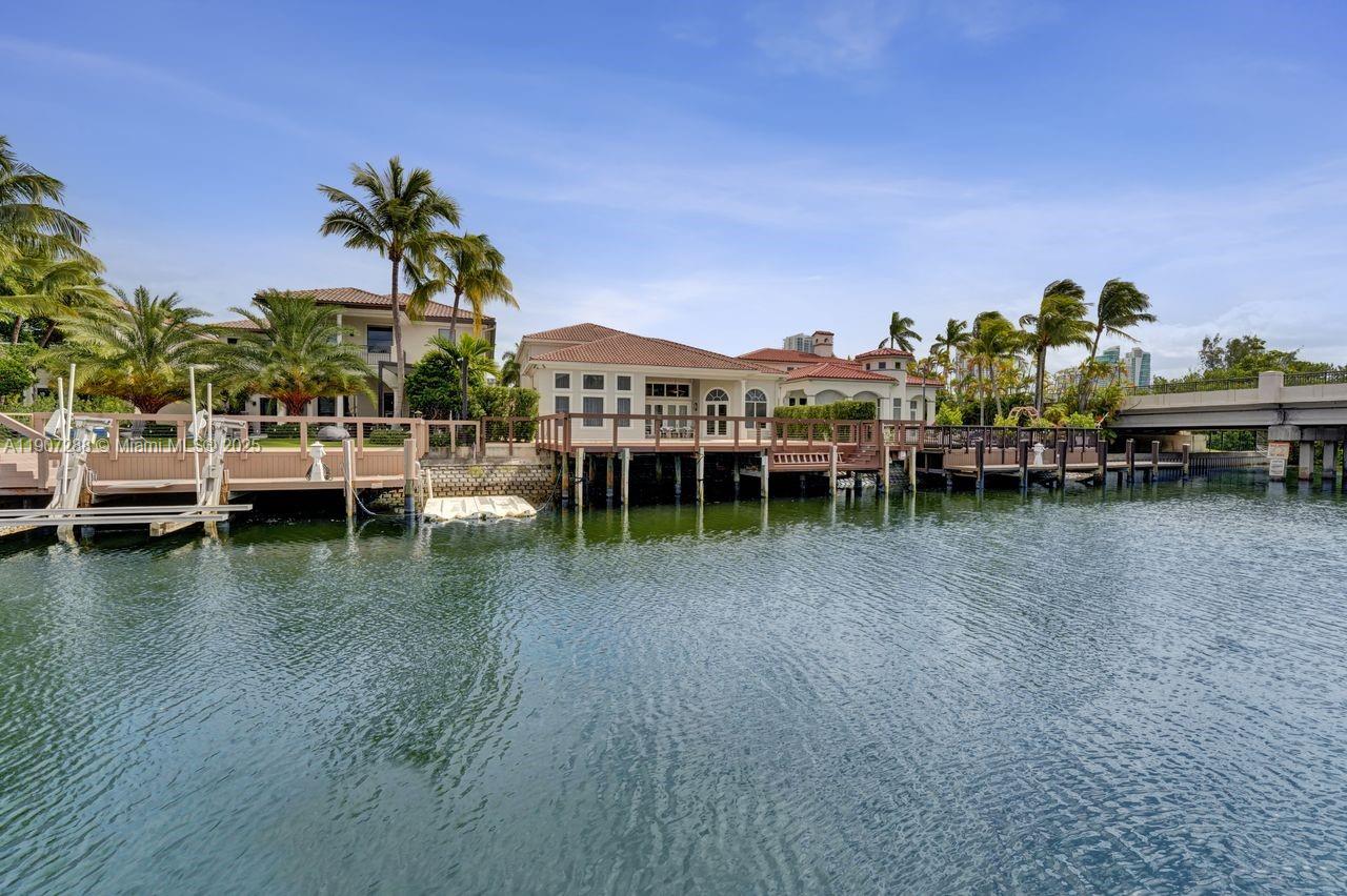 Hollywood, Florida, 33019, United States, 3 Bedrooms Bedrooms, ,3 BathroomsBathrooms,Residential,For Sale,1989592