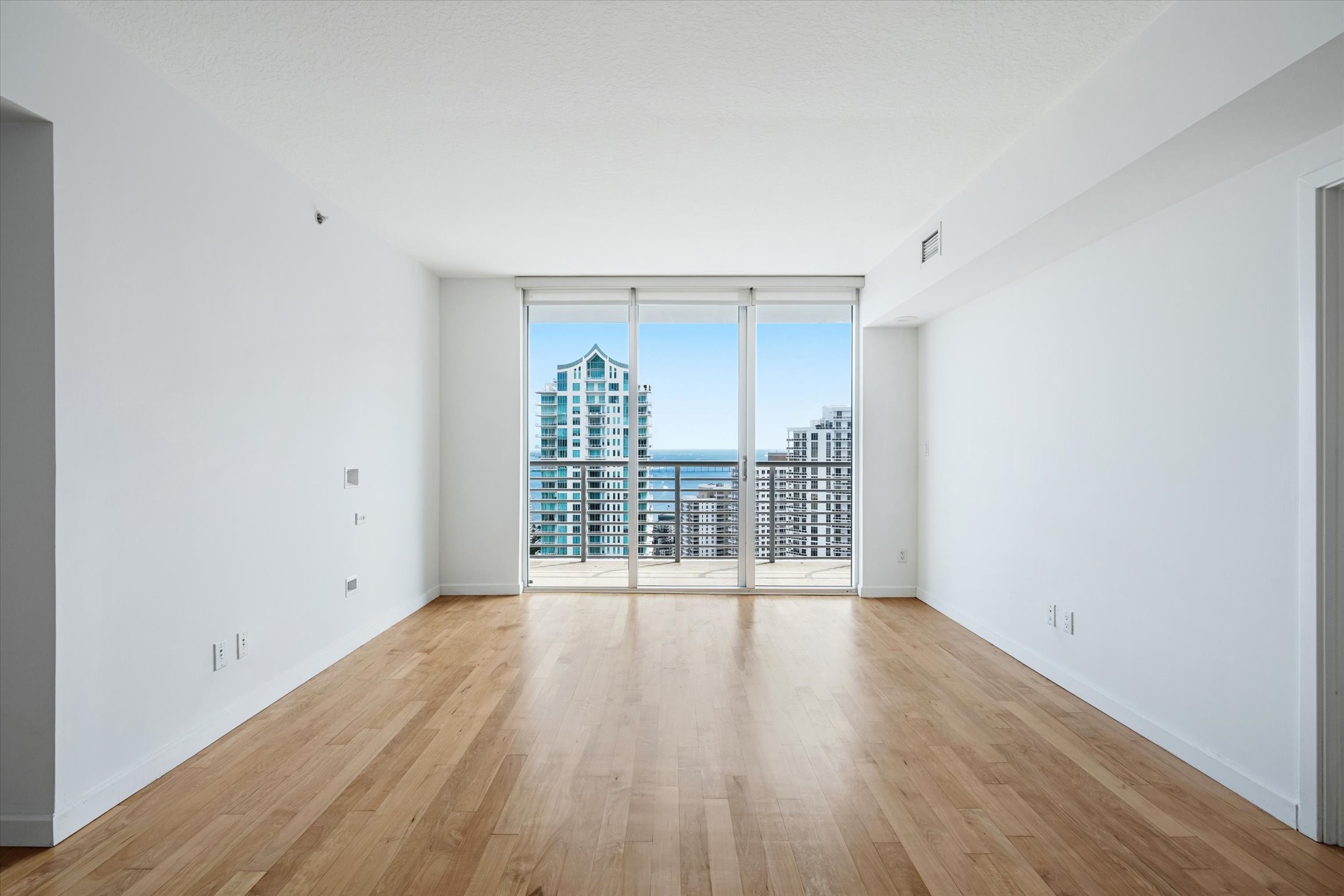  325 S Biscayne Blvd, Miami, FL, 33131 - 物件實景