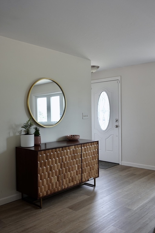 Franklin, Massachusetts, 02038, United States, 3 Bedrooms Bedrooms, ,1 BathroomBathrooms,Residential,For Sale,1972596