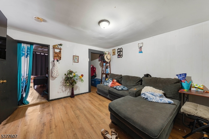 Plainfield City, New Jersey, 07060, United States, 8 Bedrooms Bedrooms, ,5 BathroomsBathrooms,Residential,For Sale,1933481