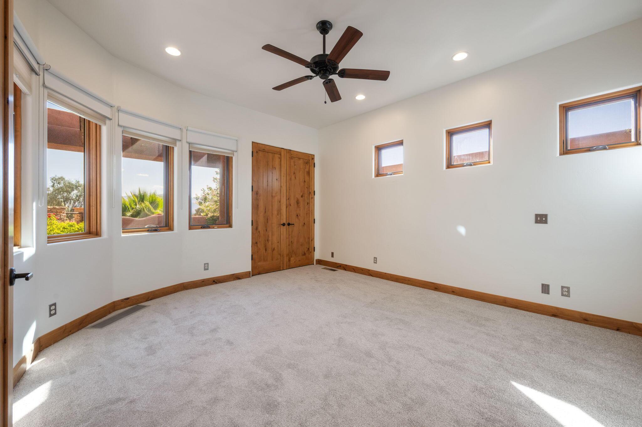 St George, Utah, 84770, United States, 3 Bedrooms Bedrooms, ,3 BathroomsBathrooms,Residential,For Sale,2031220