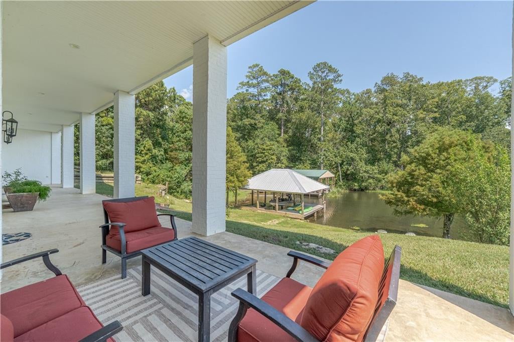 Boyce, Louisiana, 71409, United States, 4 Bedrooms Bedrooms, ,3 BathroomsBathrooms,Residential,For Sale,1982033