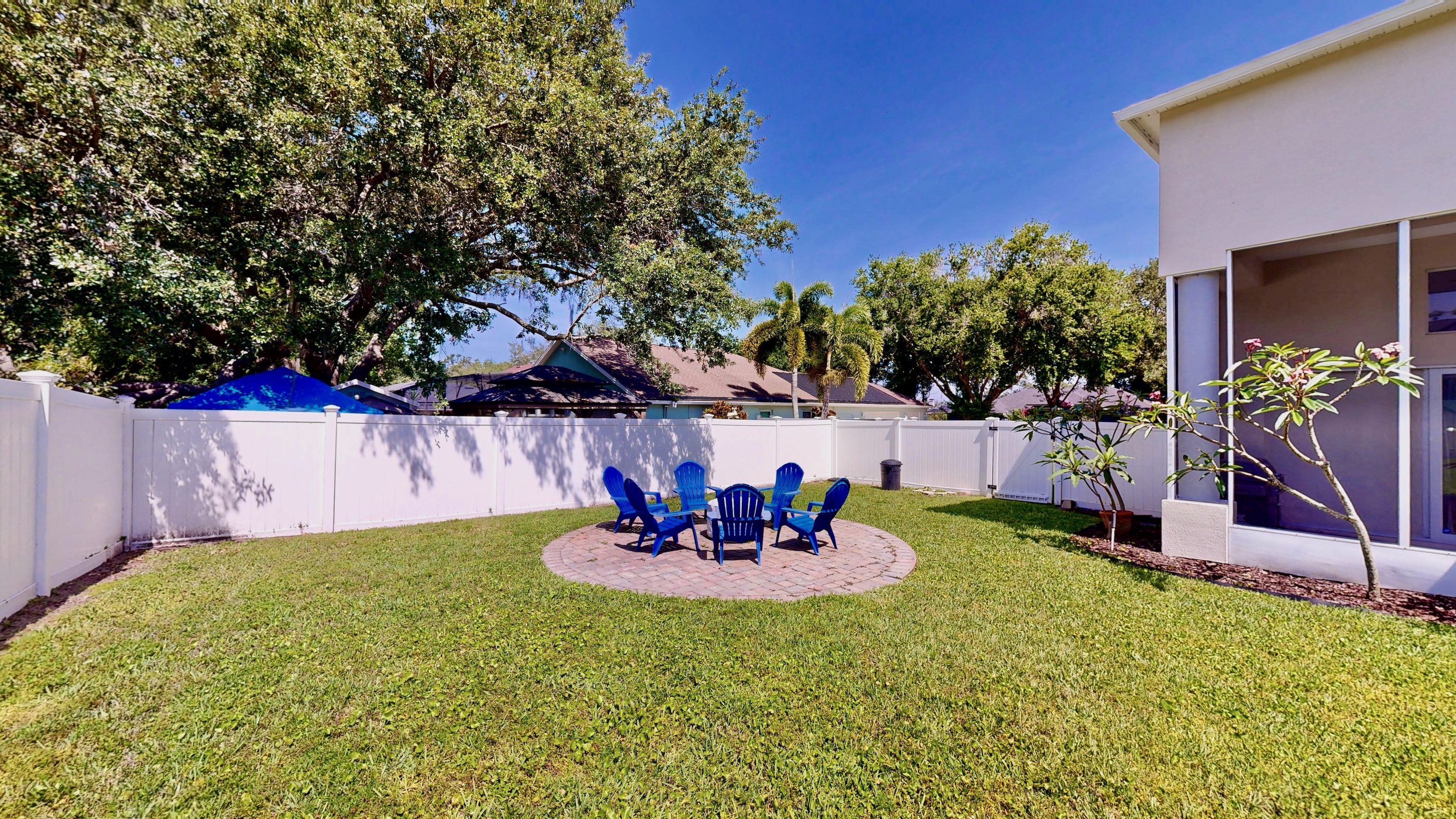 Oakland, Florida, 34760, United States, 4 Bedrooms Bedrooms, ,3 BathroomsBathrooms,Residential,For Sale,1828727