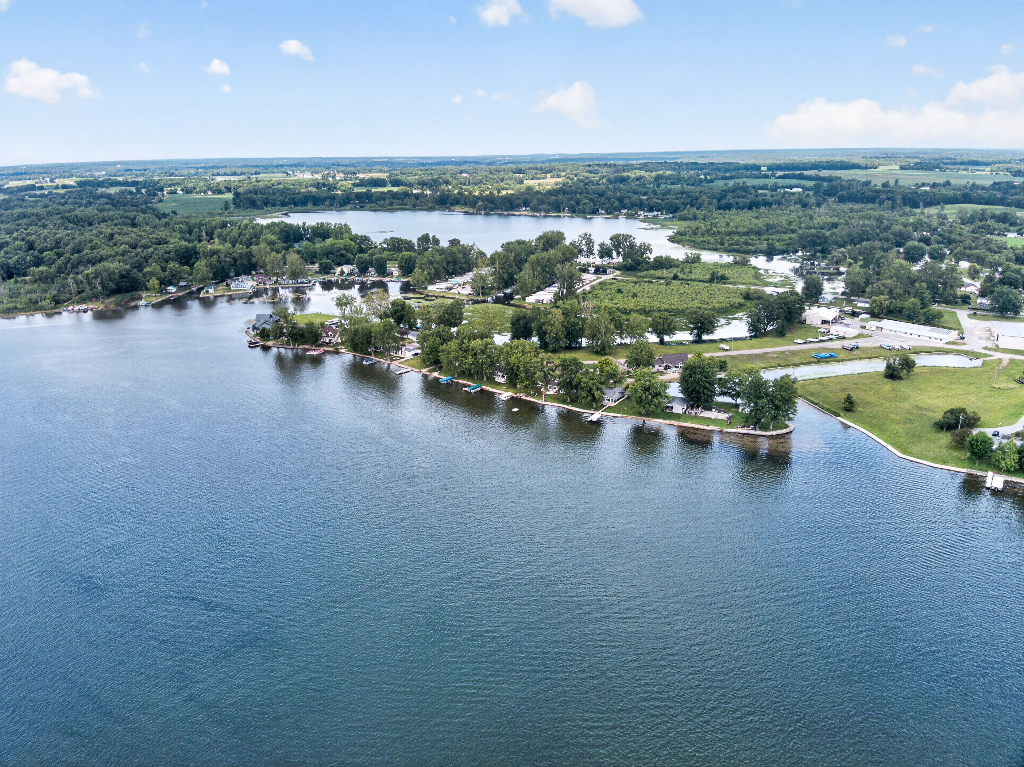  Beautifully Updated Waldron Lake Cottage - 物件實景