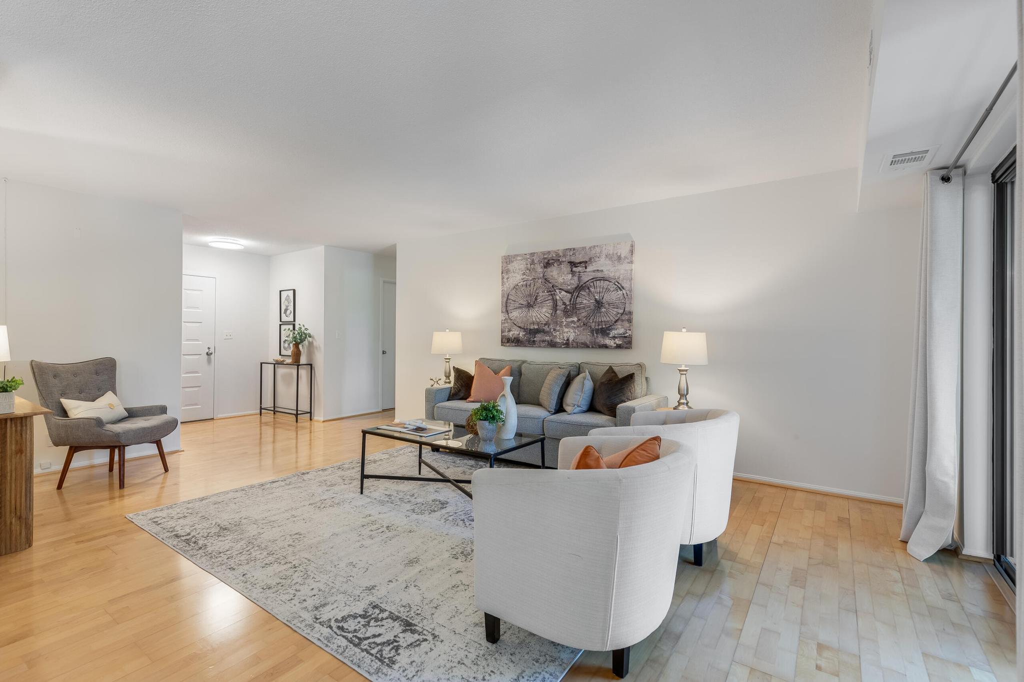  8360 Greensboro Drive, Mclean, VA, 22102 - 物件實景