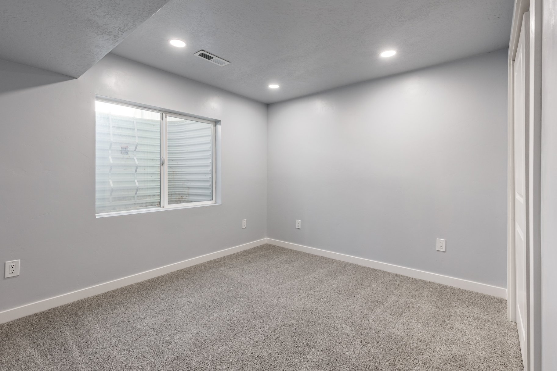  Fantastically Upgraded 2-Story Home with Theater and ADU - 物件實景
