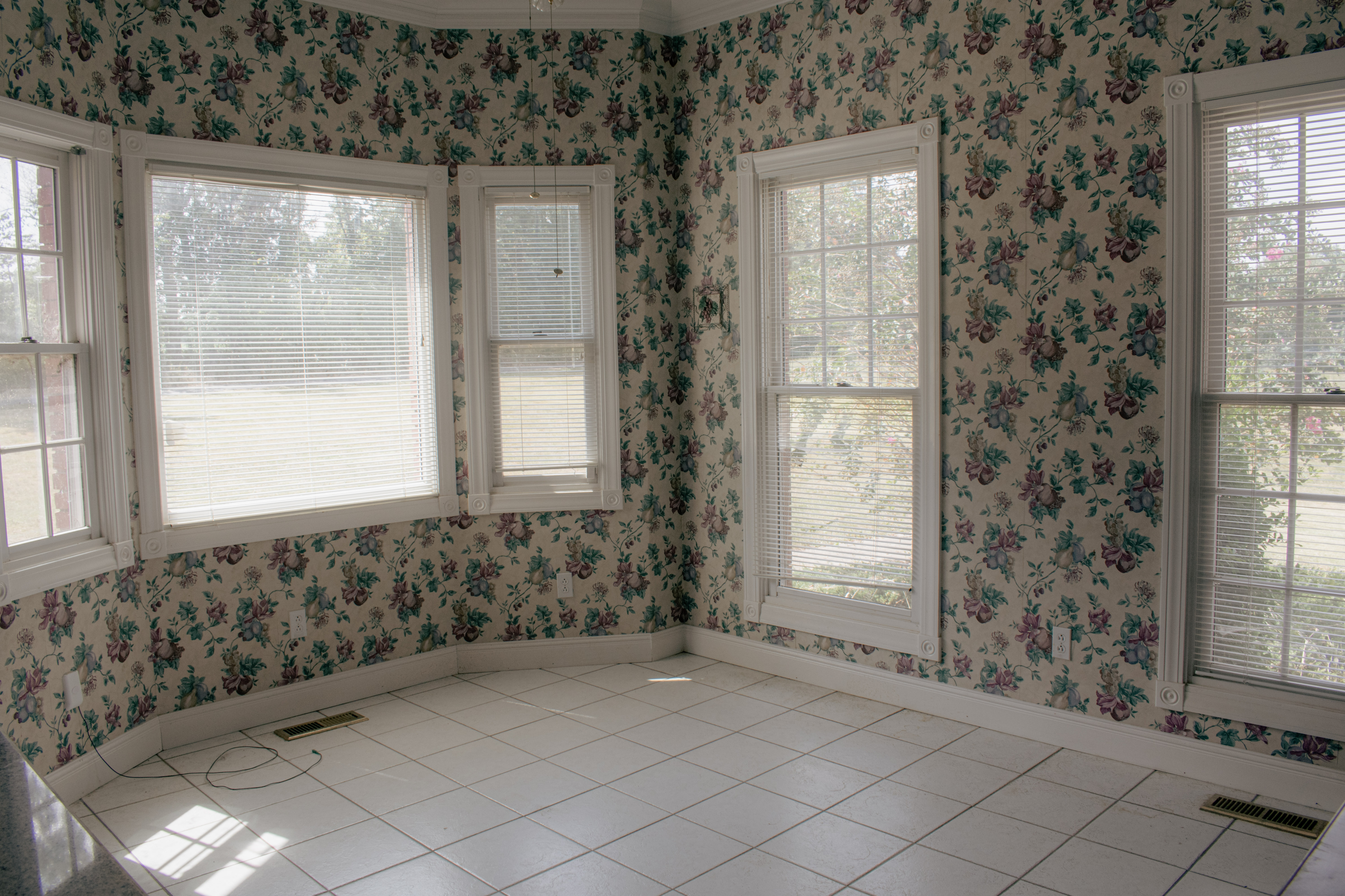 Union City, Tennessee, 38261, United States, 4 Bedrooms Bedrooms, ,4 BathroomsBathrooms,Residential,For Sale,1937100