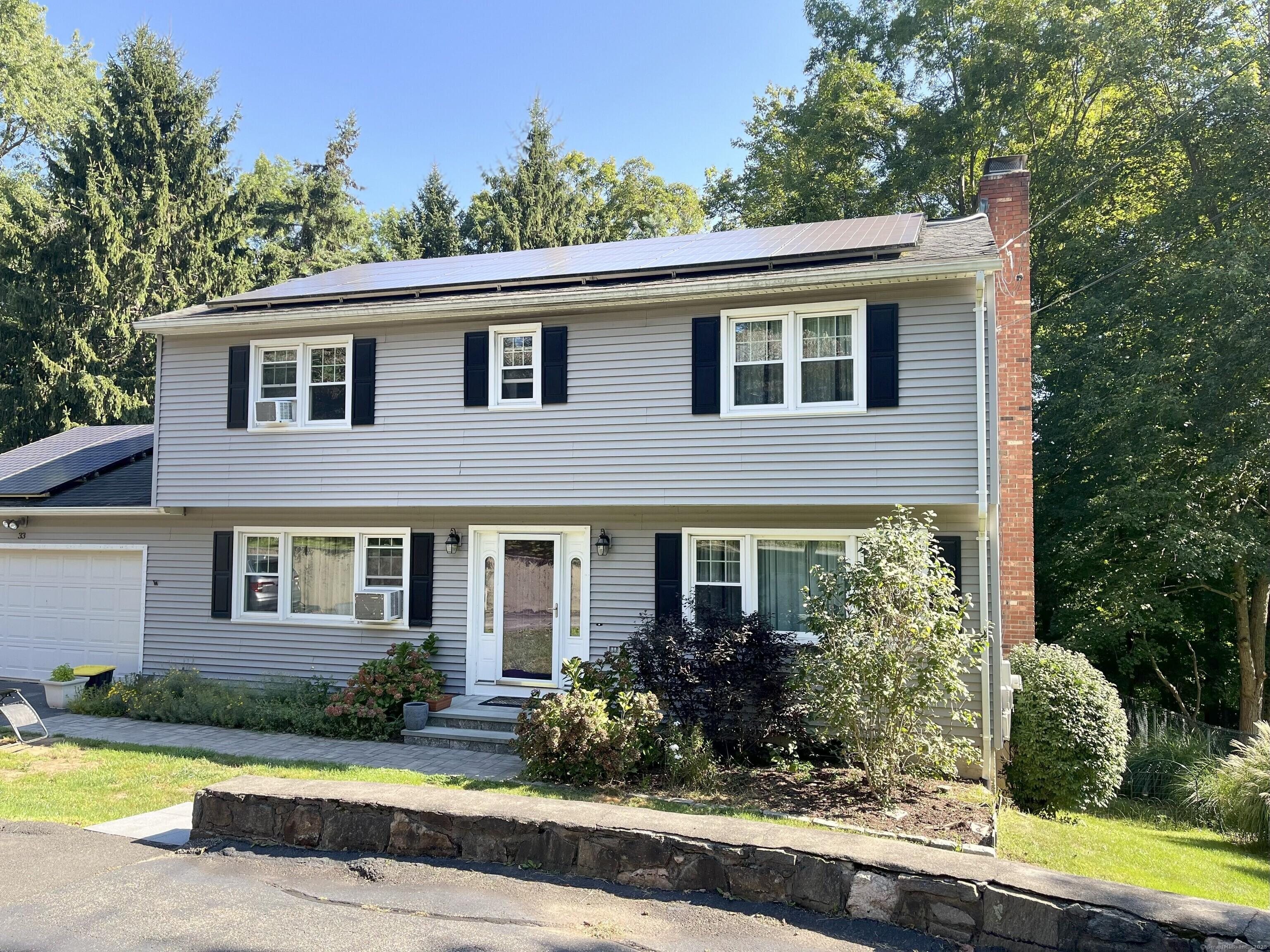 Trumbull, Connecticut, 06611, United States, 4 Bedrooms Bedrooms, ,3 BathroomsBathrooms,Residential,For Sale,1935894