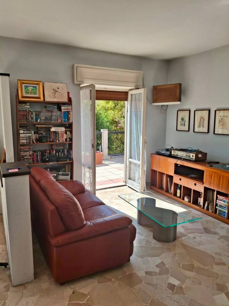 Cologno Monzese, Milano, 20093, IT, 4 Bedrooms Bedrooms, ,3 BathroomsBathrooms,Residential,For Sale,1877106