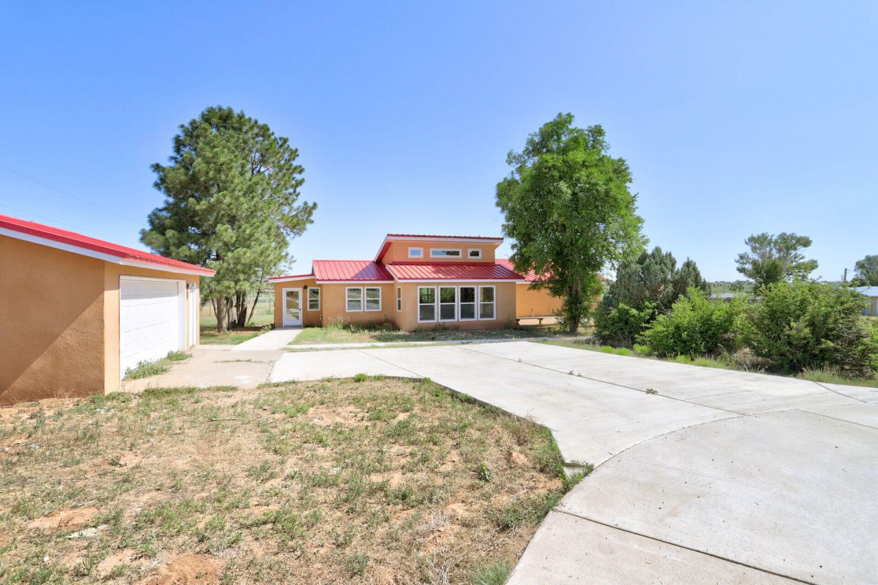 Edgewood, New Mexico, 87015, United States, 4 Bedrooms Bedrooms, ,2 BathroomsBathrooms,Residential,For Sale,1868878