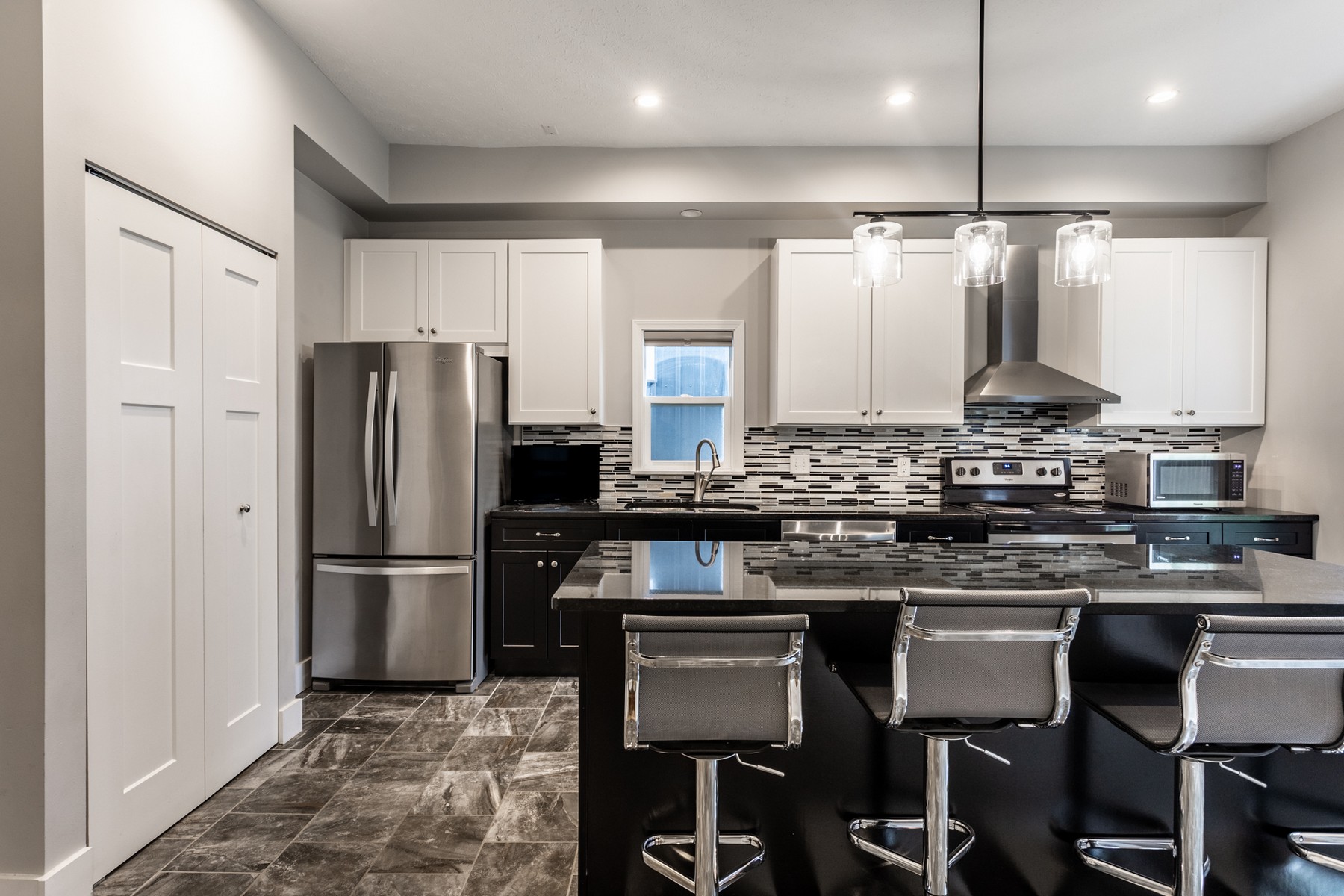  Reimagined Craftsman Home in the Heart of Fountain Square - 物件實景
