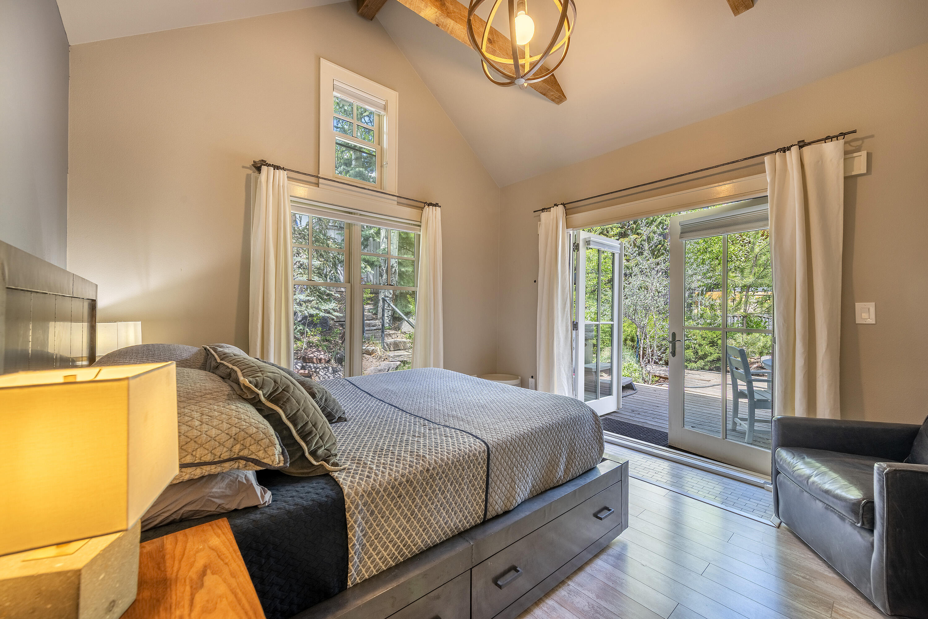 Telluride, Colorado, 81435, United States, 4 Bedrooms Bedrooms, ,4 BathroomsBathrooms,Residential,For Sale,1840388