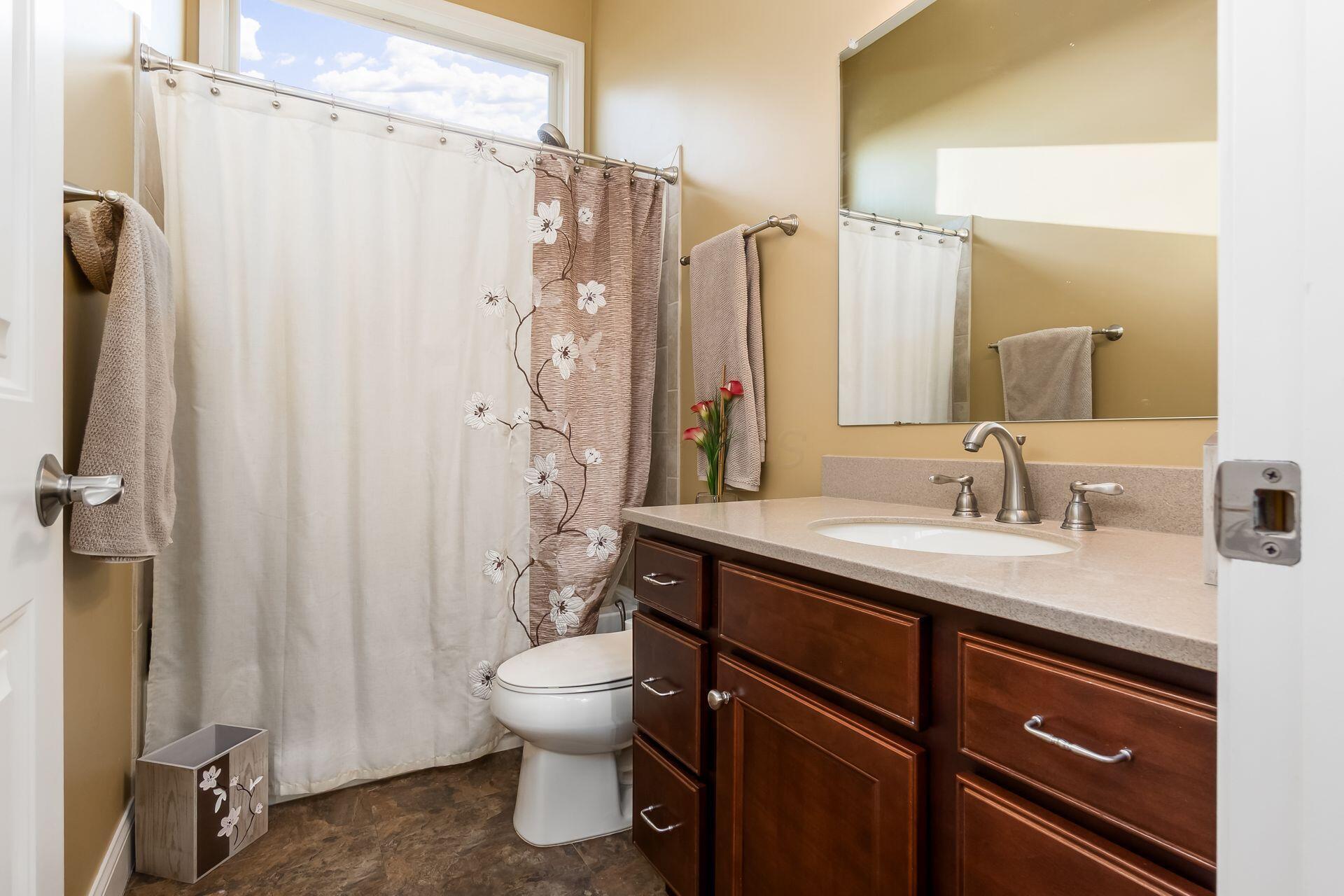 Delaware, Ohio, 43015, United States, 3 Bedrooms Bedrooms, ,2 BathroomsBathrooms,Residential,For Sale,1996799