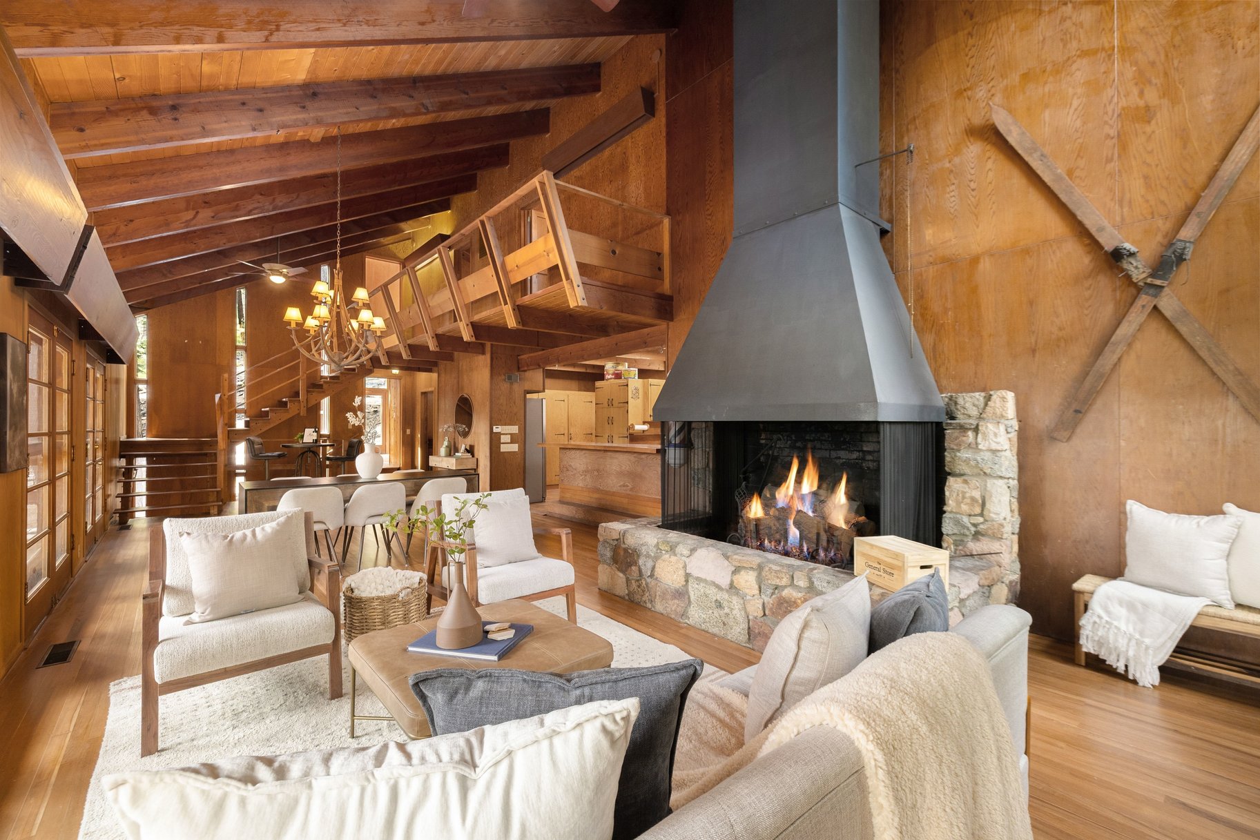  Extraordinary 360-degree private retreat on 1.48 acres - 物件實景