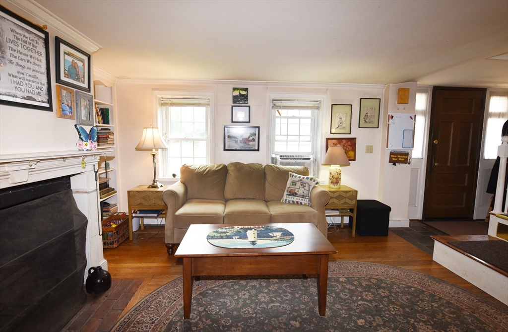 Rockland, Massachusetts, 02370, United States, 3 Bedrooms Bedrooms, ,2 BathroomsBathrooms,Residential,For Sale,1903507