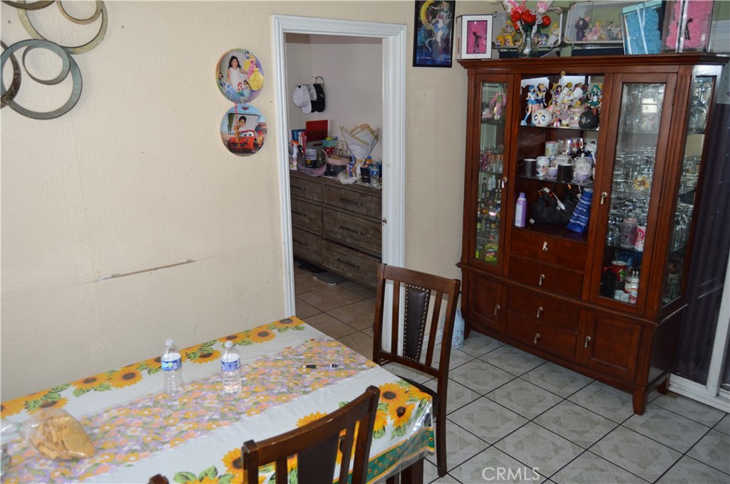 Pacoima, California, 91331, United States, 3 Bedrooms Bedrooms, ,2 BathroomsBathrooms,Residential,For Sale,1935822