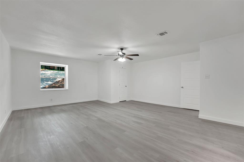 200 Silverleaf Drive, Fort Worth, Texas, 76112, United States, 5 Bedrooms Bedrooms, ,6 BathroomsBathrooms,Residential,For Sale,200 Silverleaf Drive,1618780
