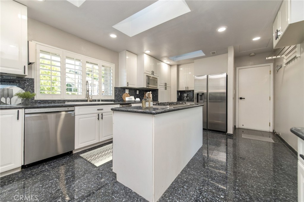 Diamond Bar, California, 91765, United States, 4 Bedrooms Bedrooms, ,3 BathroomsBathrooms,Residential,For Sale,2007497