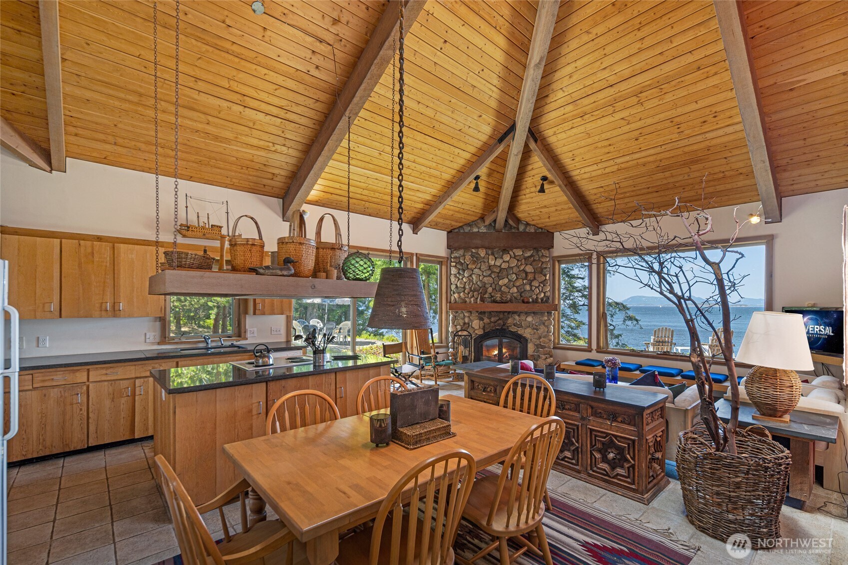 Henry Island, Washington, 98250, United States, 4 Bedrooms Bedrooms, ,1 BathroomBathrooms,Residential,For Sale,1988097