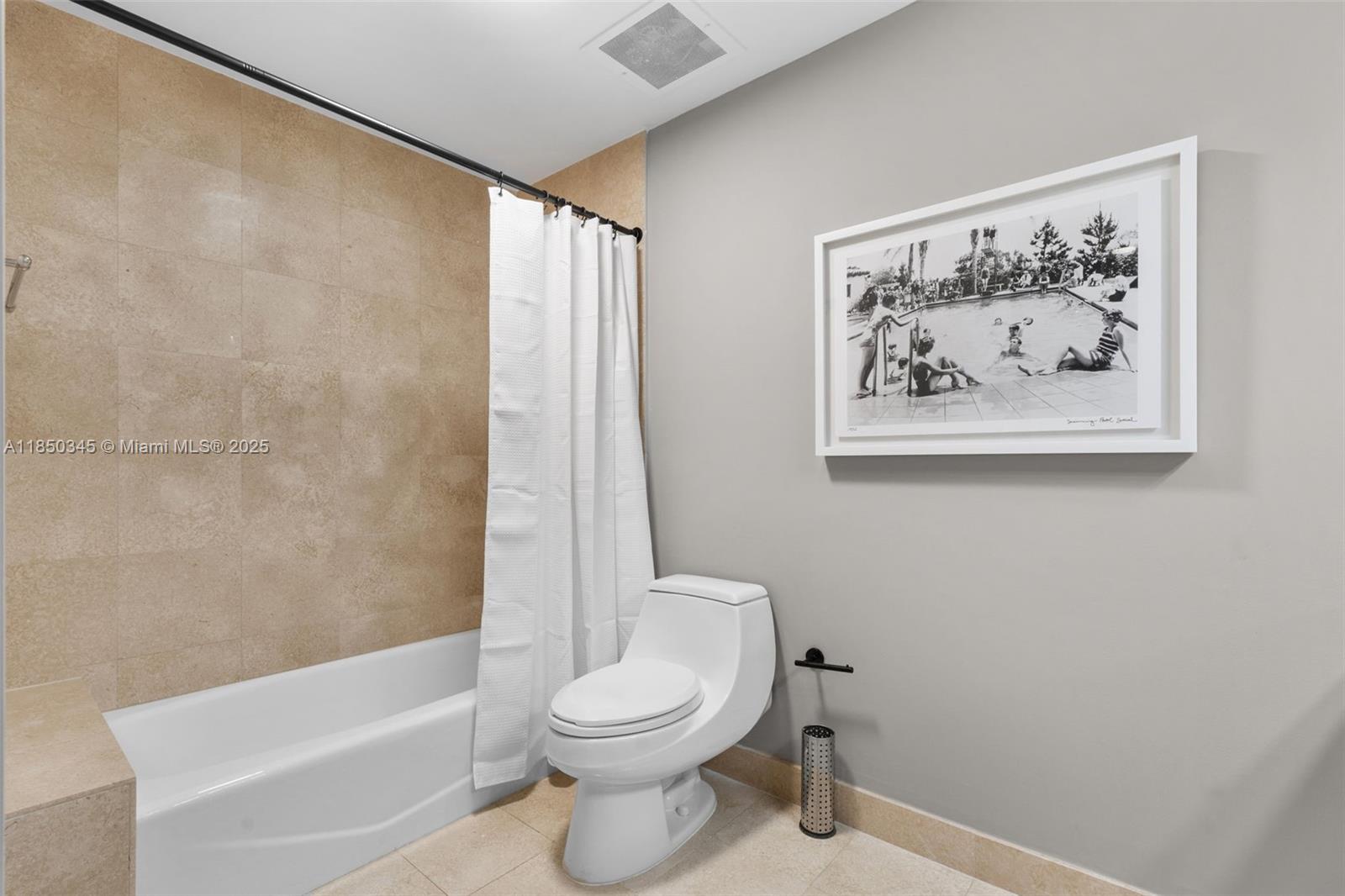 Fort Lauderdale, Florida, 33305, United States, 2 Bedrooms Bedrooms, ,3 BathroomsBathrooms,Residential,For Sale,1907787