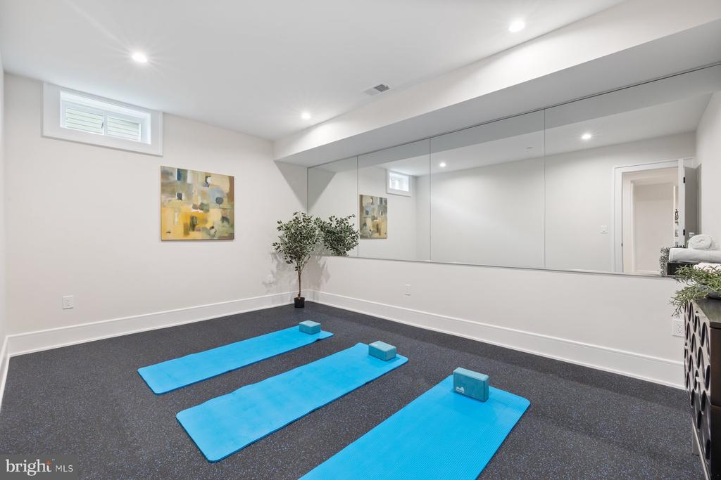 Chevy Chase, Maryland, 20815, United States, 6 Bedrooms Bedrooms, ,7 BathroomsBathrooms,Residential,For Sale,1976530