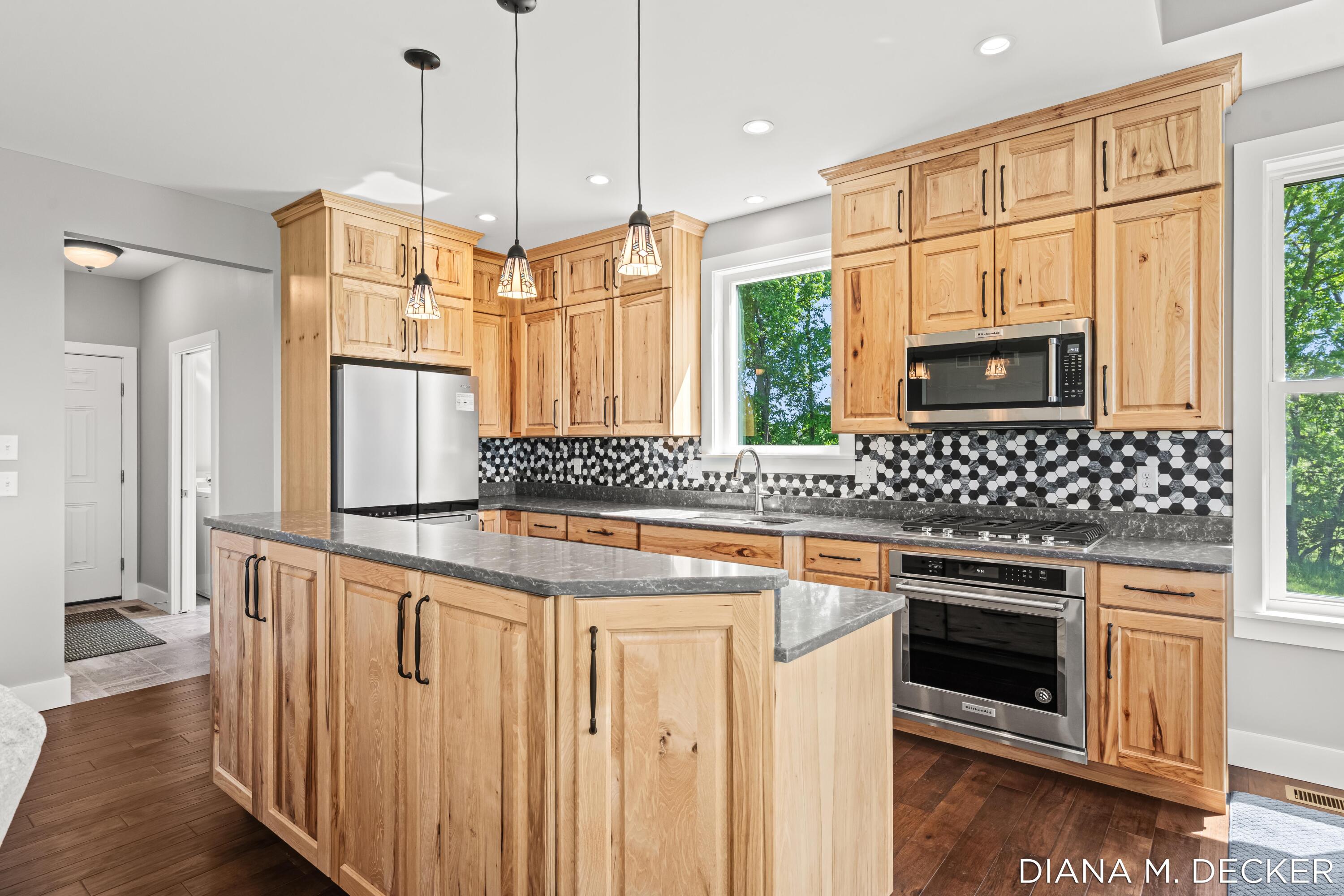 Bloomingdale, Michigan, 49026, United States, 2 Bedrooms Bedrooms, ,3 BathroomsBathrooms,Residential,For Sale,2049040