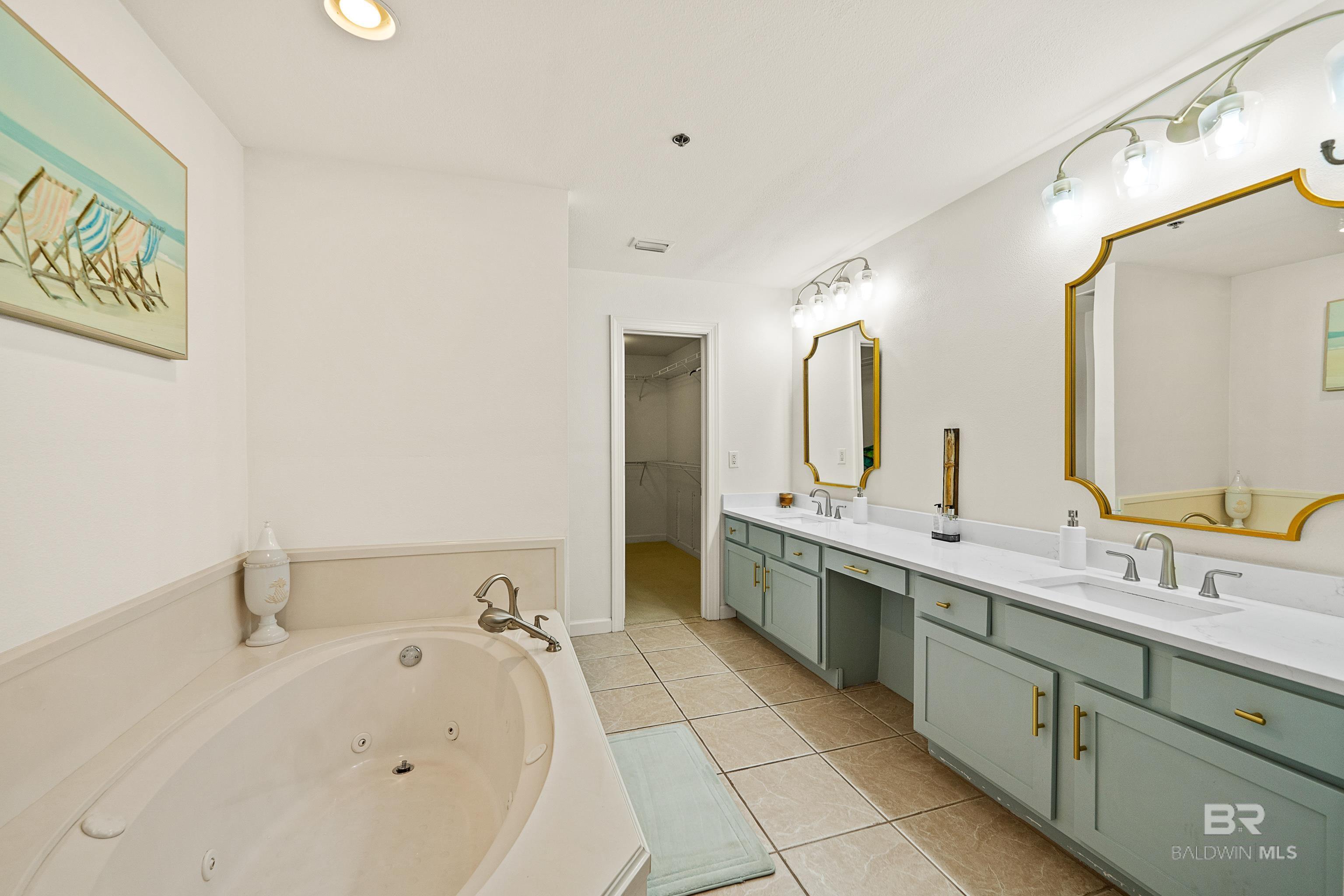 Orange Beach, Alabama, 36561, United States, 4 Bedrooms Bedrooms, ,3 BathroomsBathrooms,Residential,For Sale,1992923