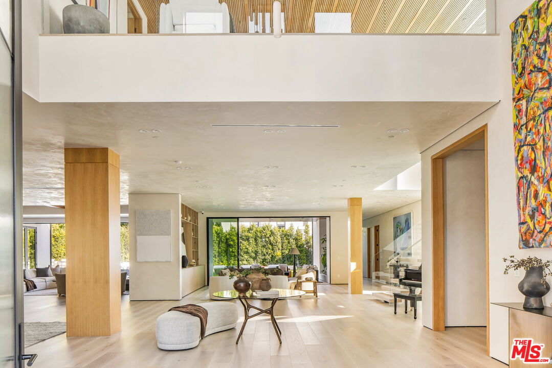 Los Angeles, California, 90024, United States, 8 Bedrooms Bedrooms, ,9 BathroomsBathrooms,Residential,For Sale,1907204