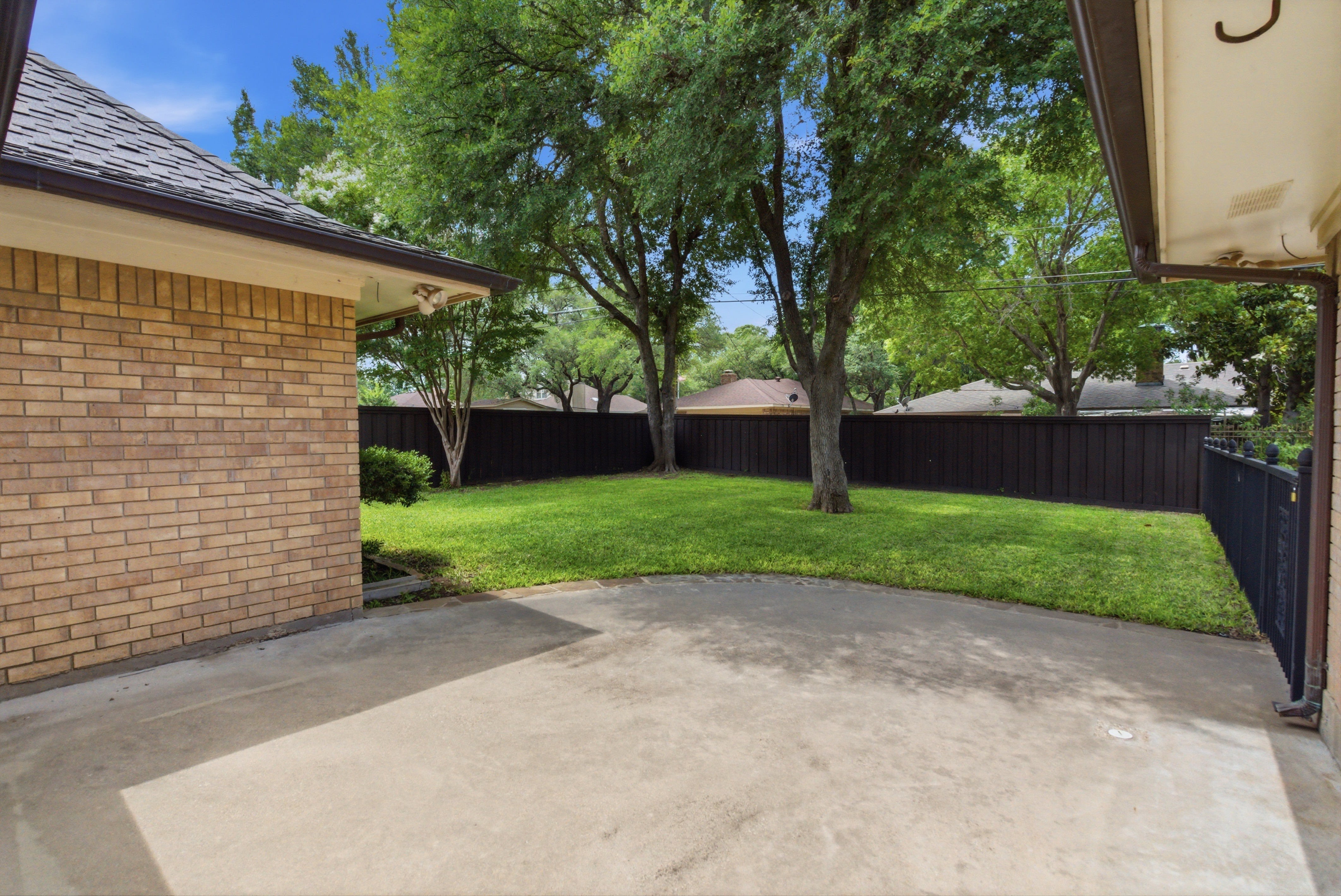  1515 Oak Forest Drive, Graham, TX, 76450 - 物件實景