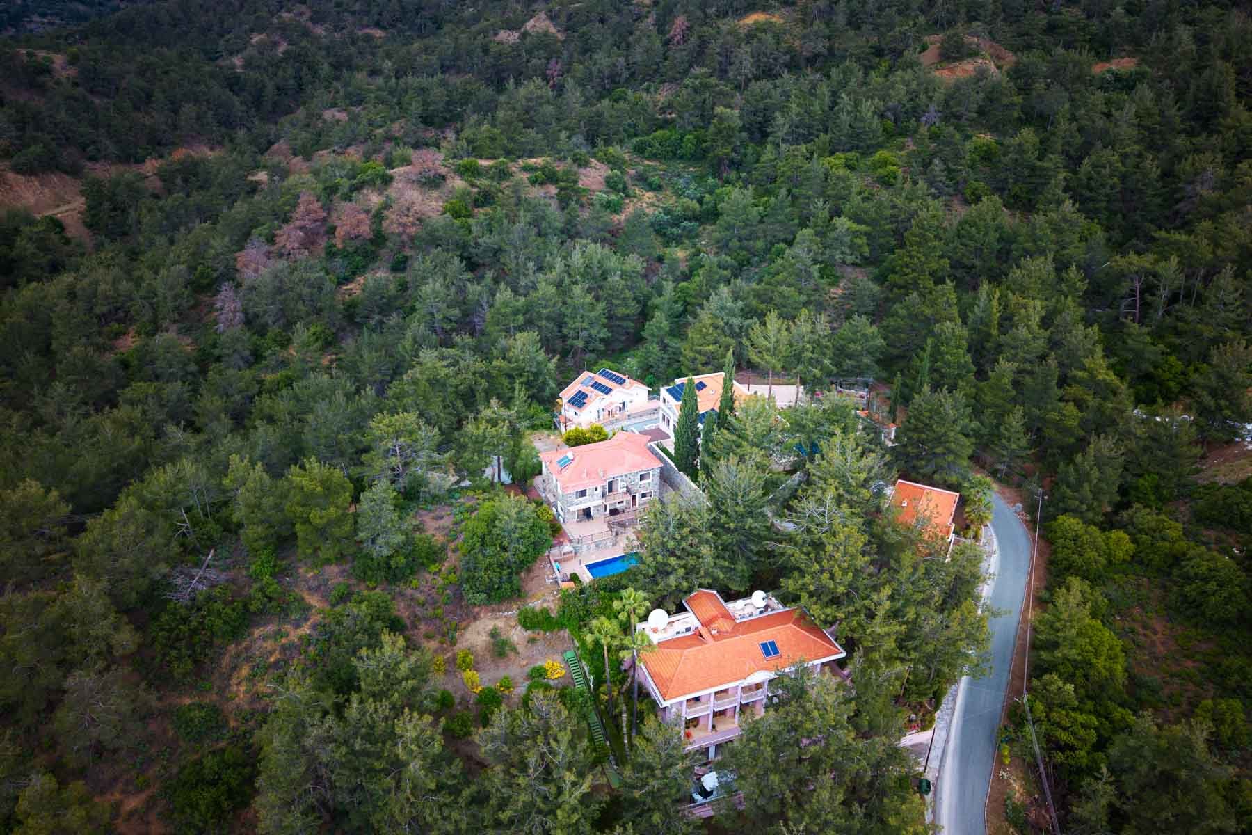  5 Bedroom Stone Villa with Pool near Troodos in Moniatis, Limassol - 物件實景