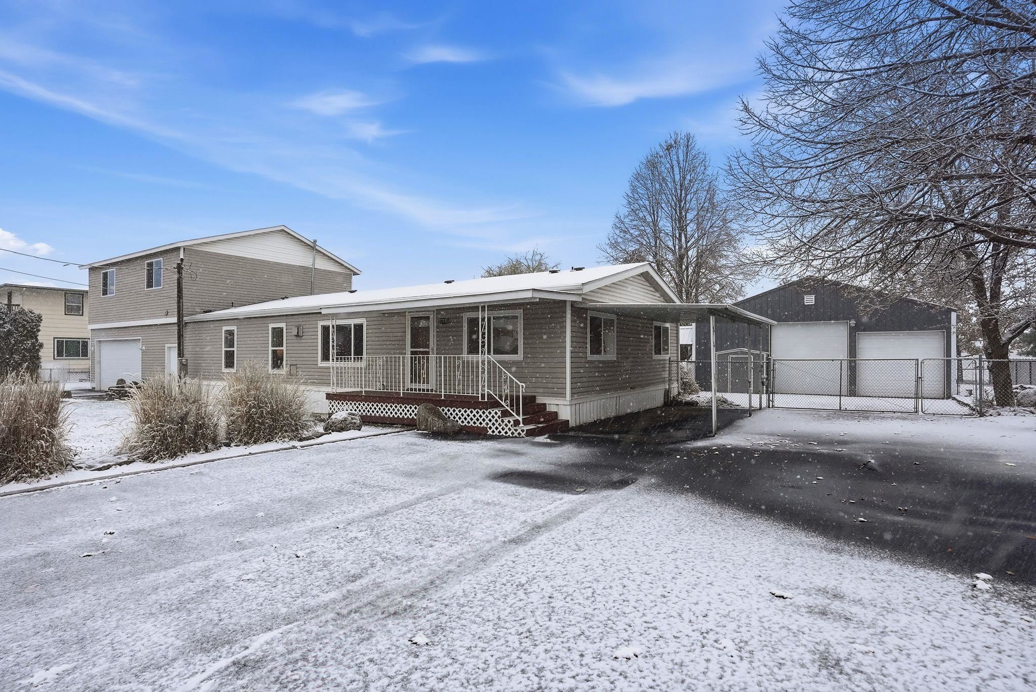 Greenacres, Washington, 99016, United States, 5 Bedrooms Bedrooms, ,2 BathroomsBathrooms,Residential,For Sale,2001748