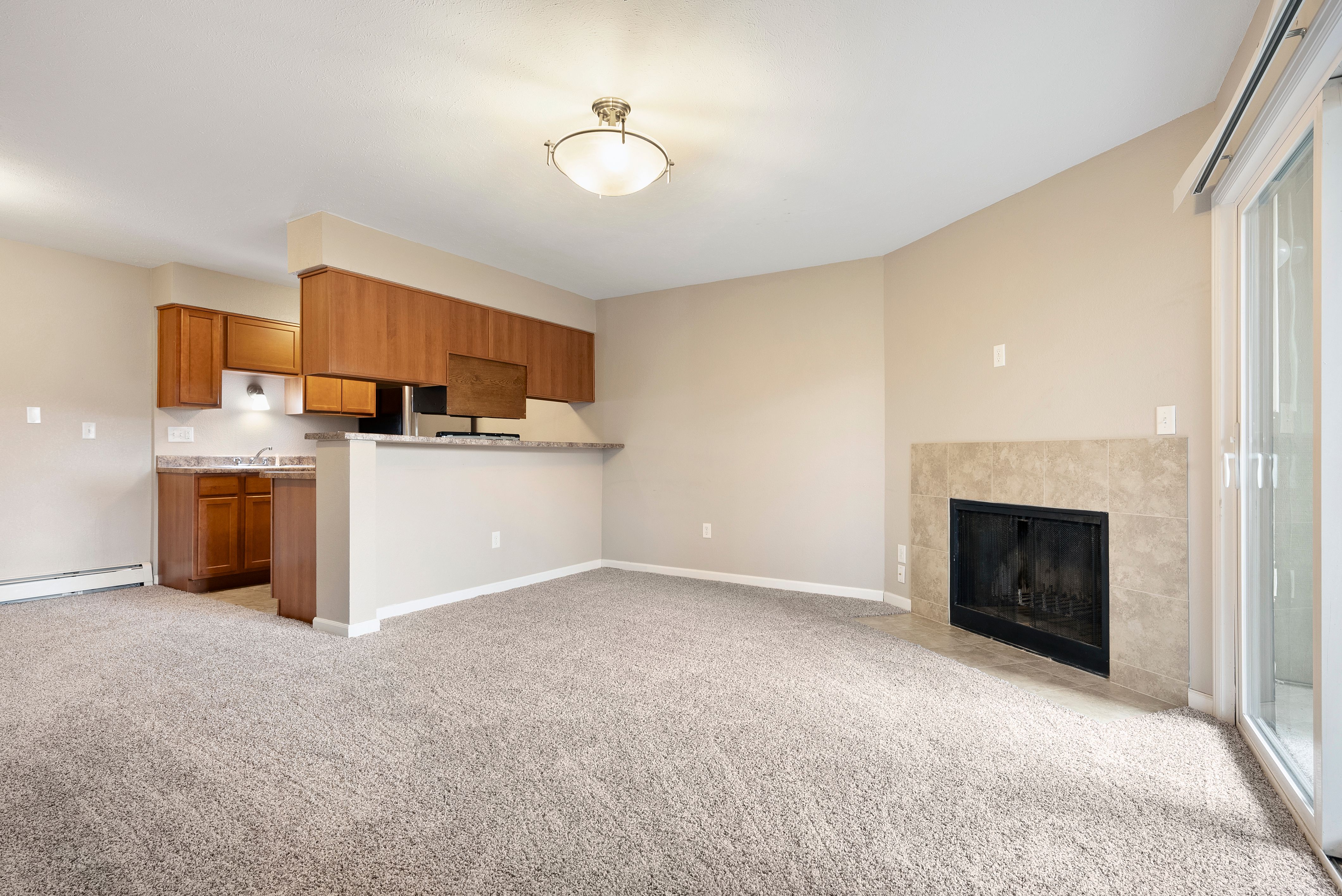  Effortless Living in This 2 Bed 2 Bath Condo - 物件實景