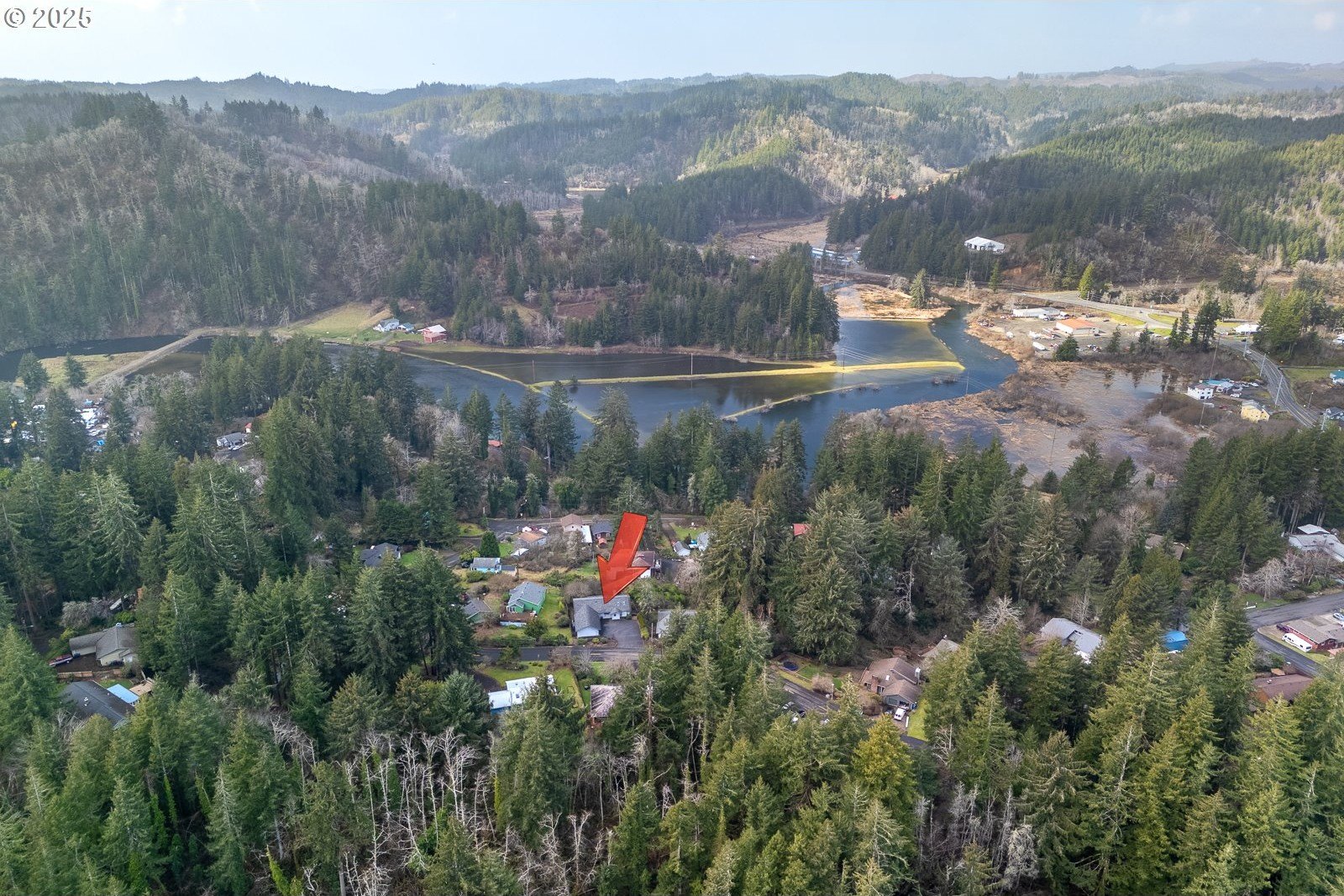 Toledo, Oregon, 97391, United States, 6 Bedrooms Bedrooms, ,4 BathroomsBathrooms,Residential,For Sale,1722214