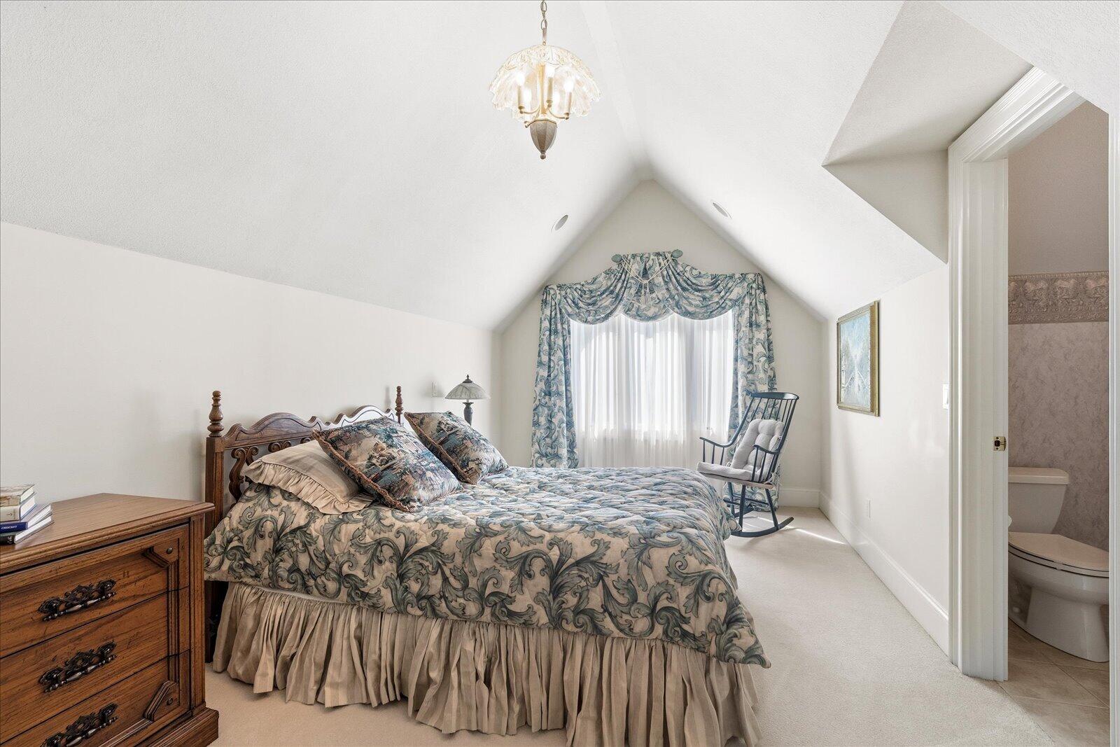 Guild, Tennessee, 37340, United States, 4 Bedrooms Bedrooms, ,5 BathroomsBathrooms,Residential,For Sale,2040612
