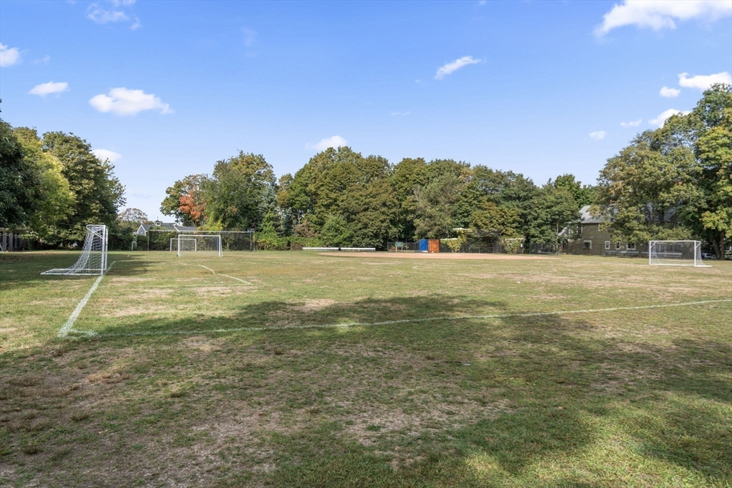 Newton, Massachusetts, 02464, United States, 2 Bedrooms Bedrooms, ,1 BathroomBathrooms,Residential,For Sale,1956329